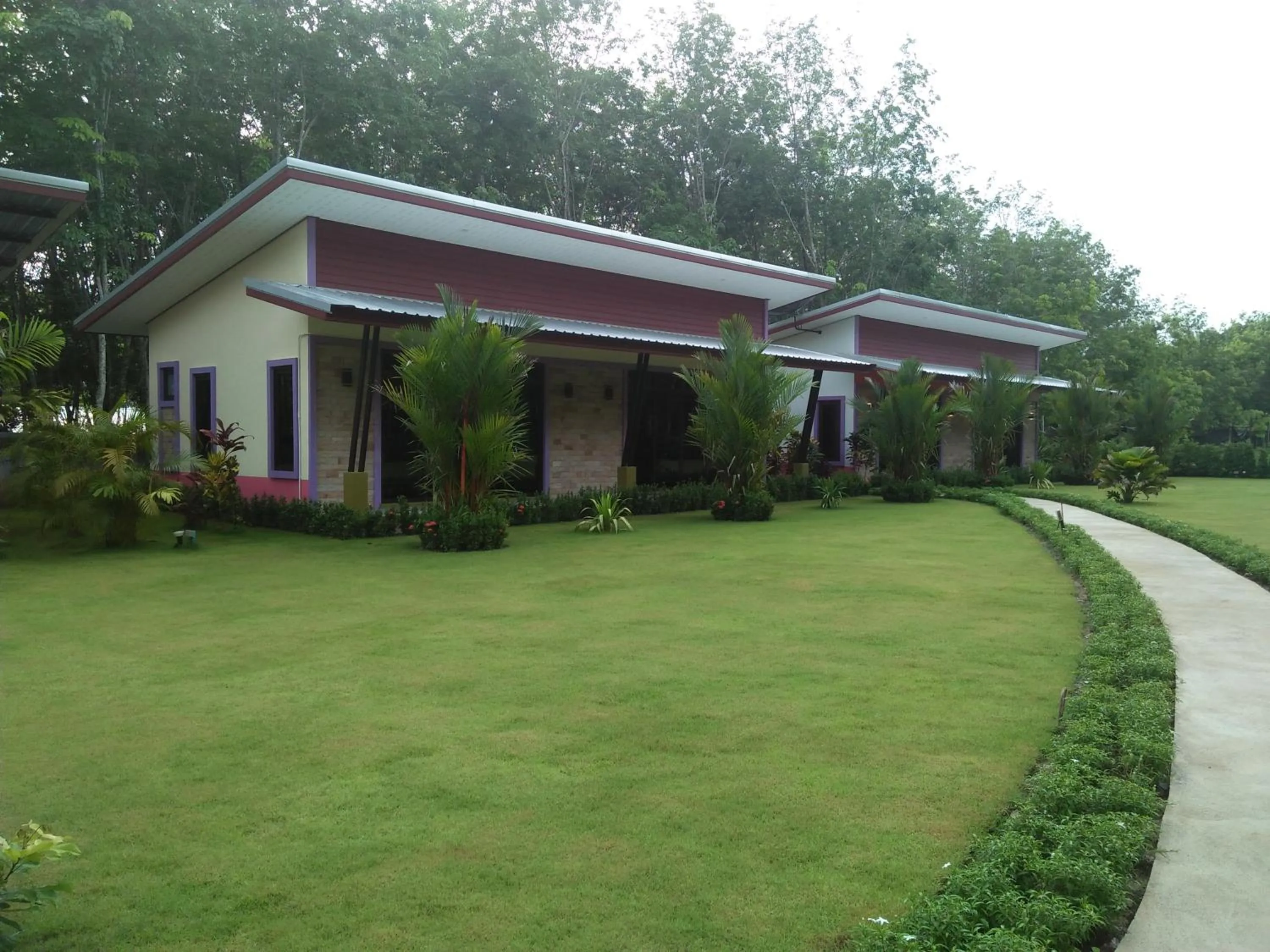 Garden in Phuket Sirinapha Resort