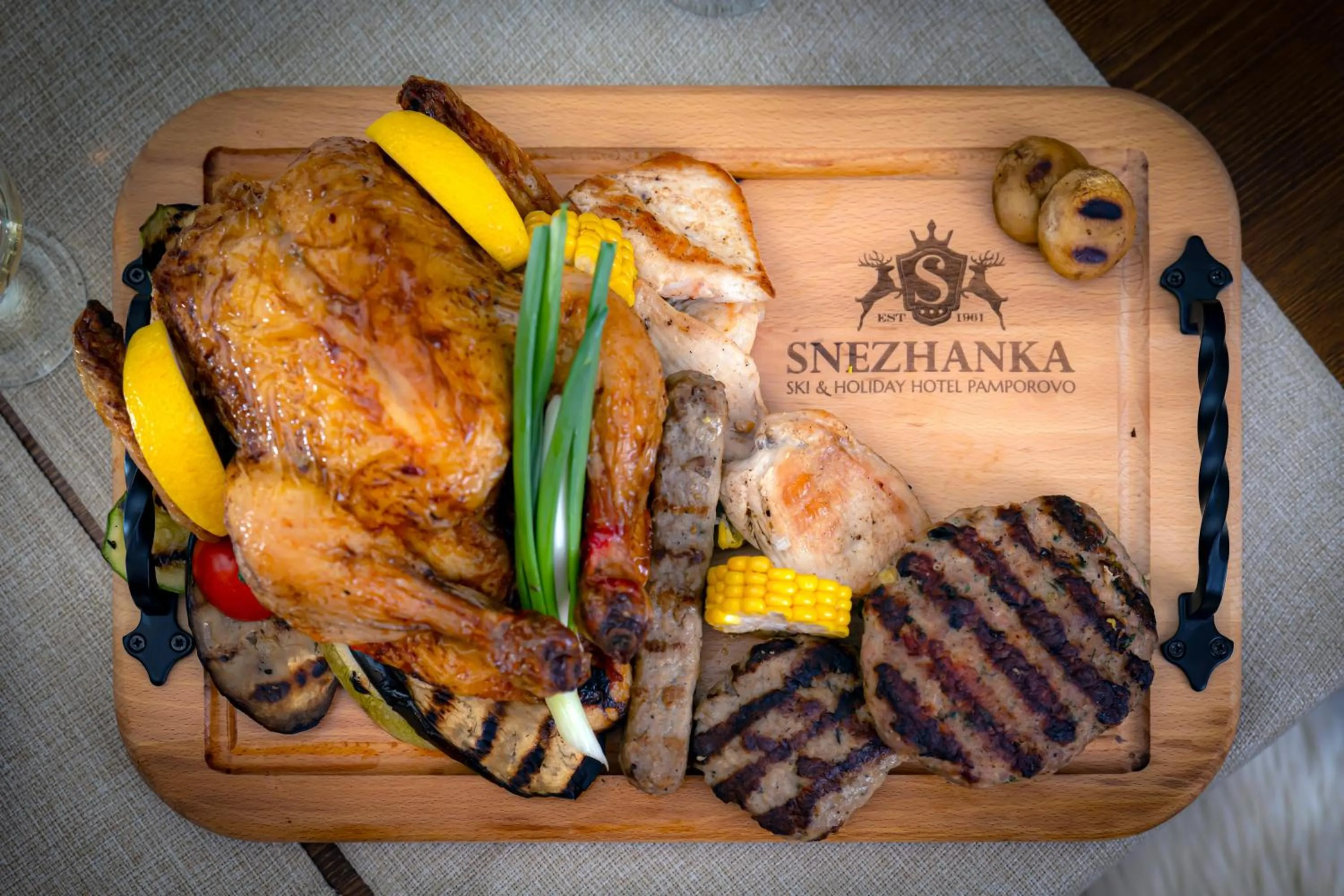 Snezhanka Hotel Pamporovo - Half Board & Swimming pool