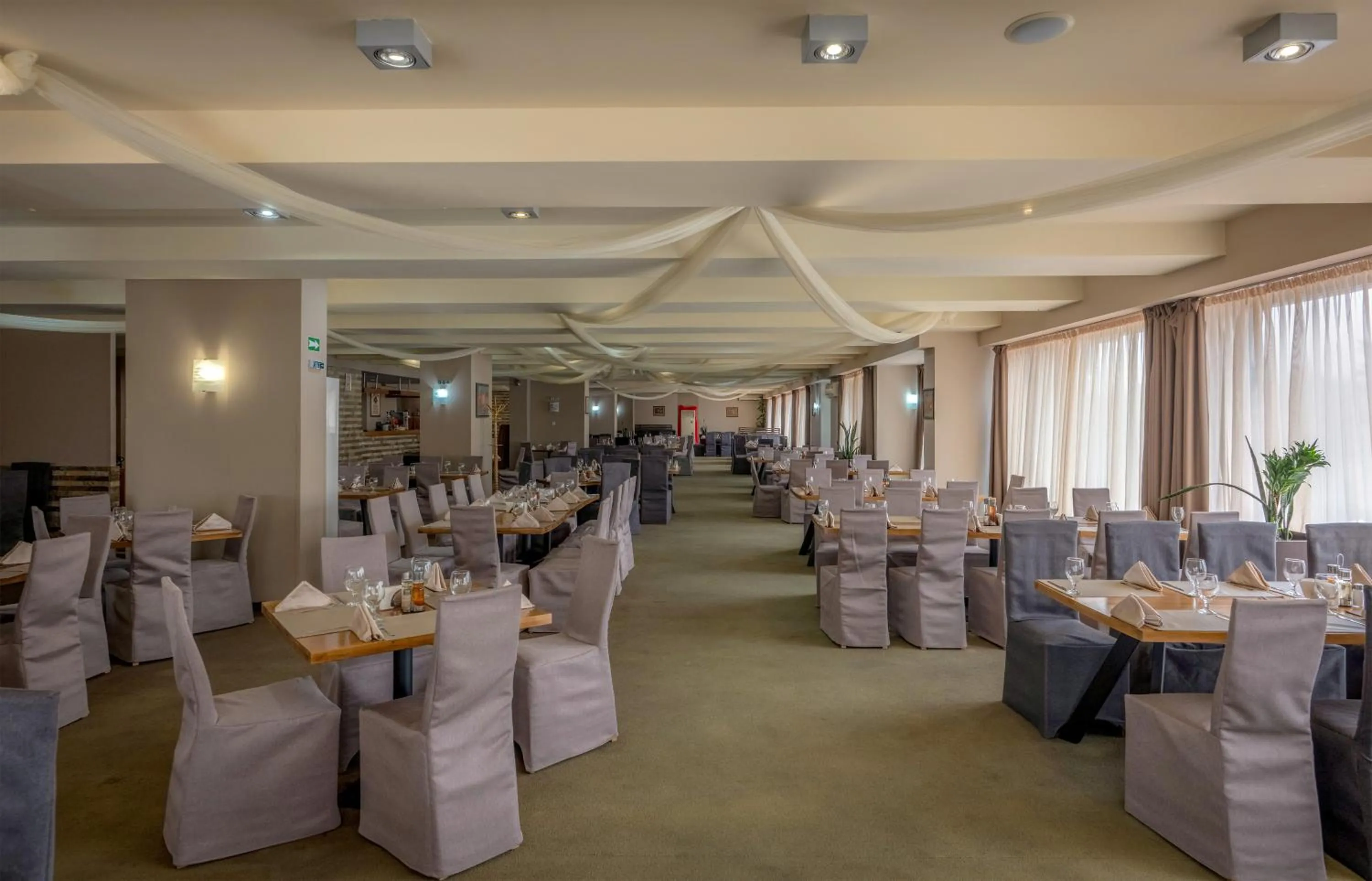 Snezhanka Hotel Pamporovo - Half Board & Swimming pool