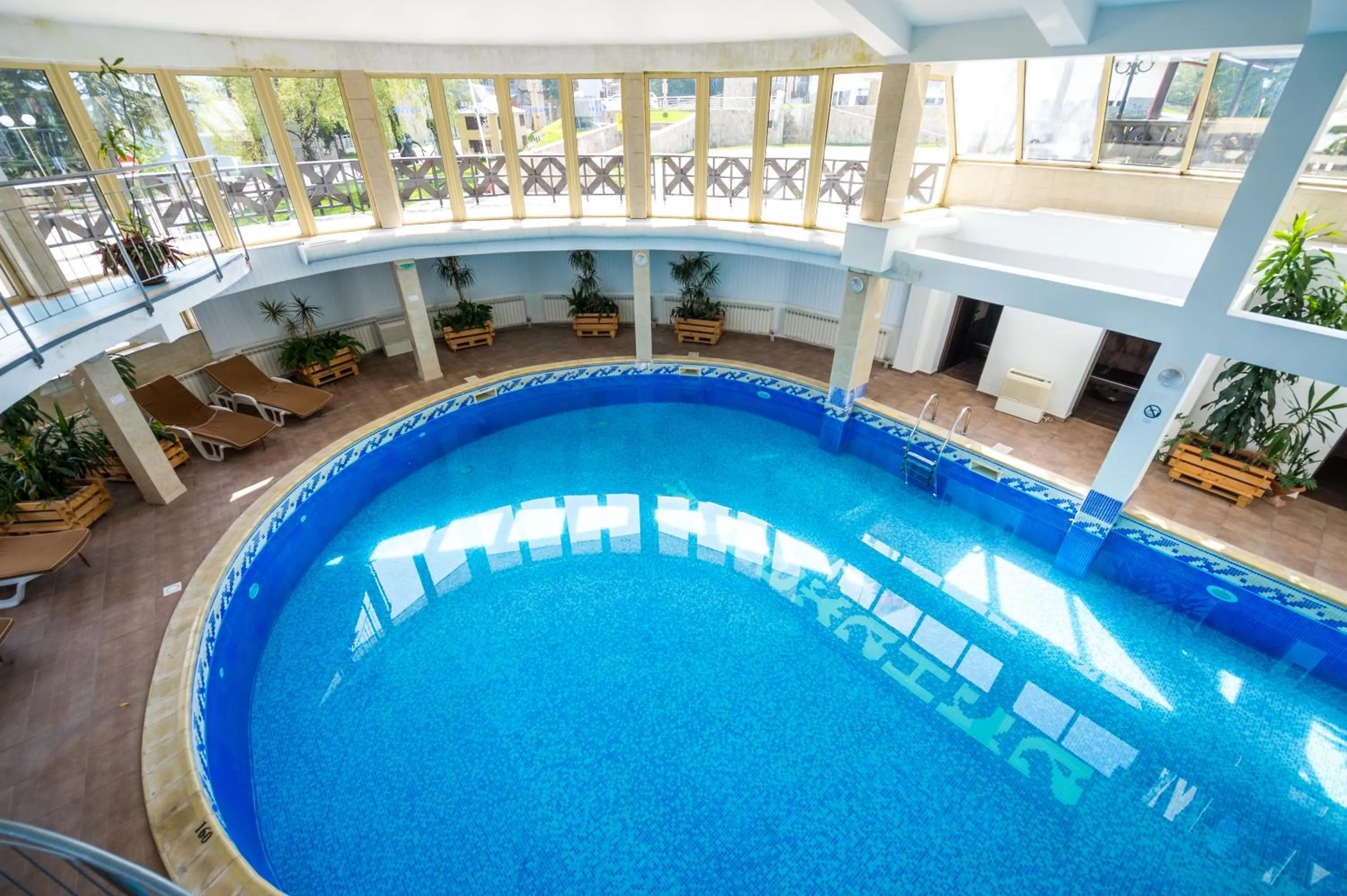 Snezhanka Hotel Pamporovo - Half Board & Swimming pool