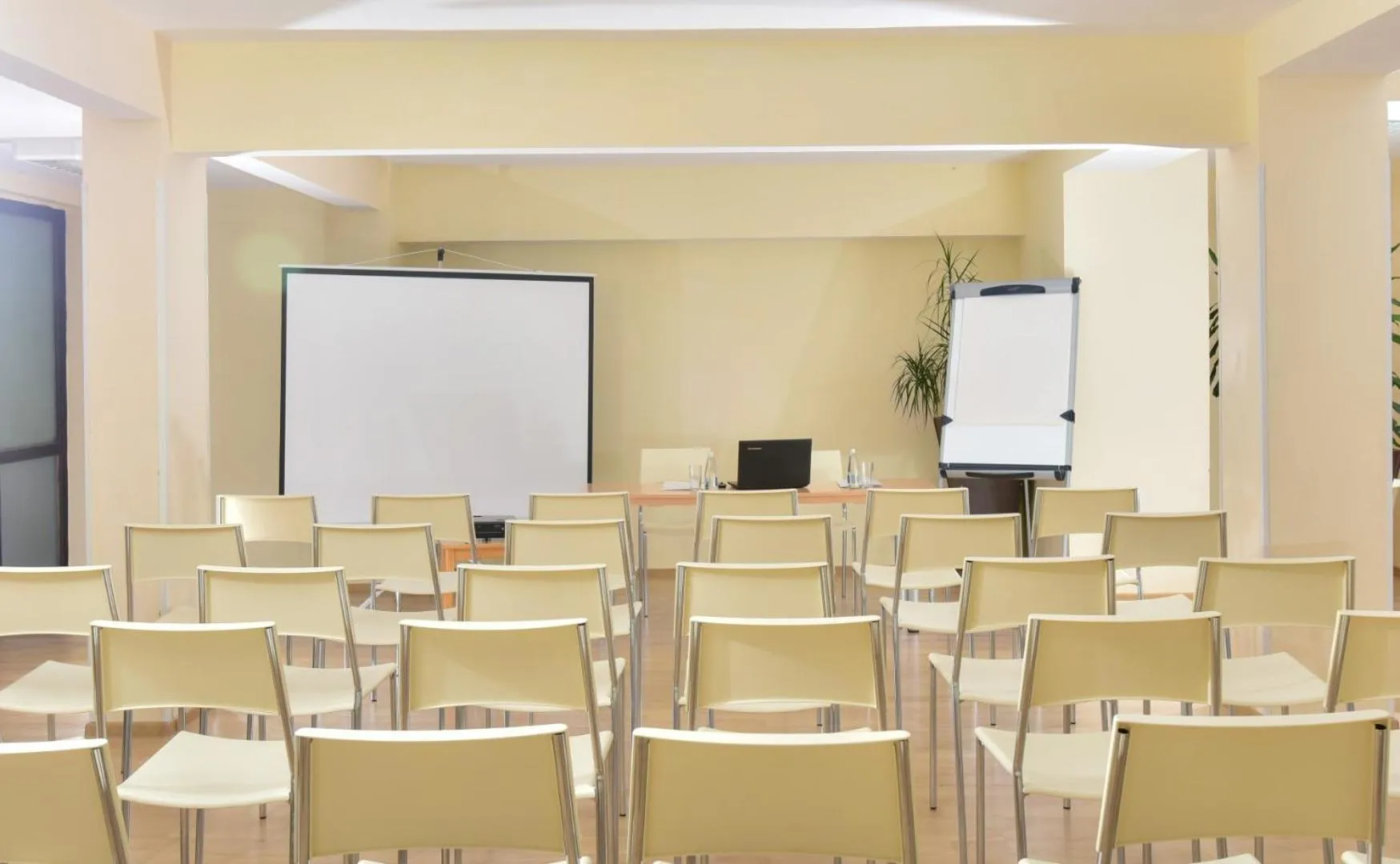 Snezhanka Hotel Pamporovo - Half Board & Swimming pool