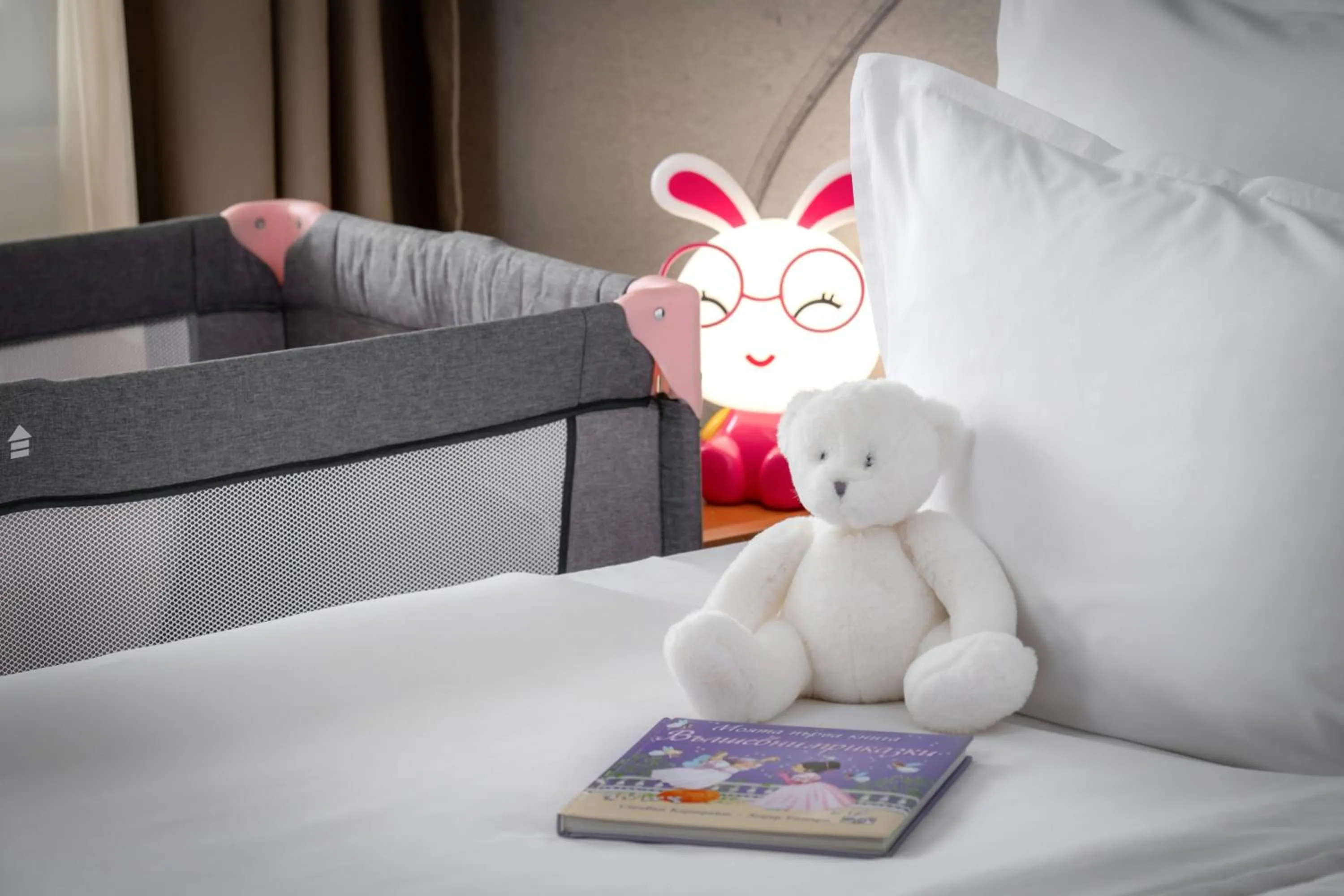 Bed in Snezhanka Hotel Pamporovo - Half Board & Swimming pool