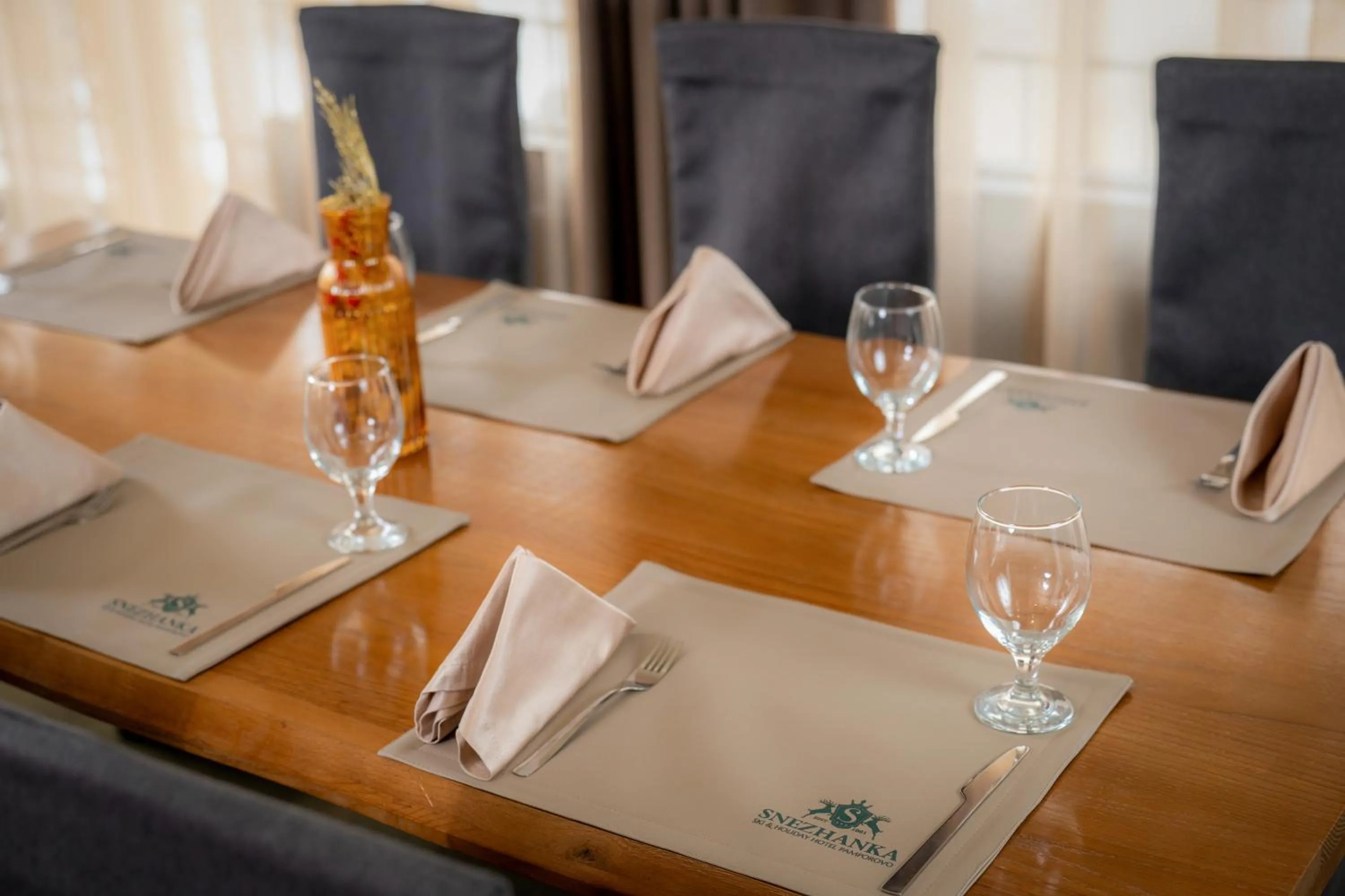 Snezhanka Hotel Pamporovo - Half Board & Swimming pool