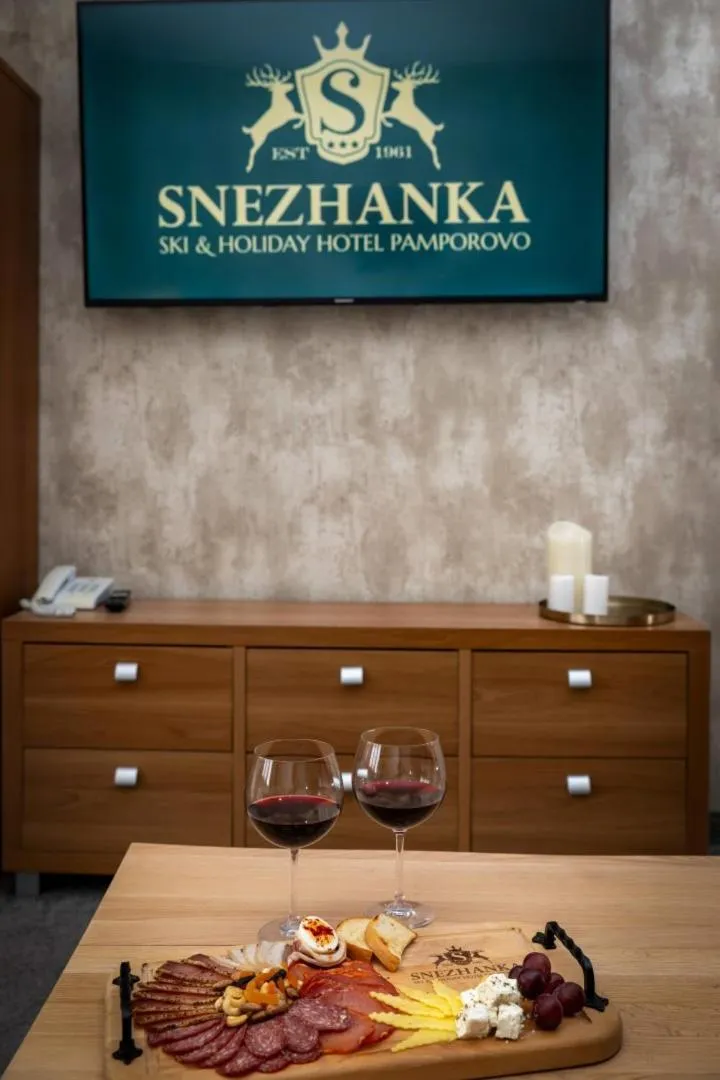 Snezhanka Hotel Pamporovo - Half Board & Swimming pool