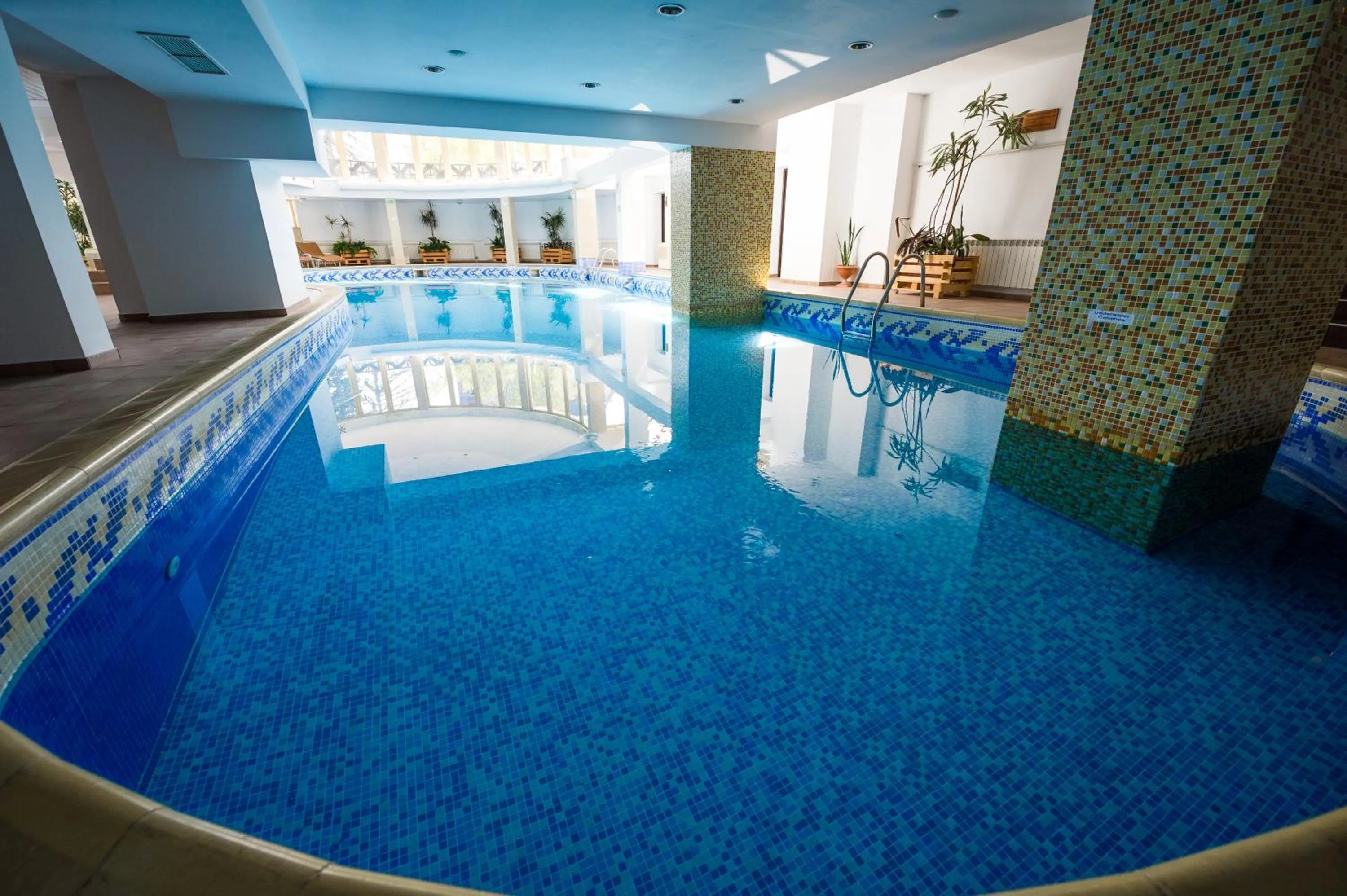 Snezhanka Hotel Pamporovo - Half Board & Swimming pool