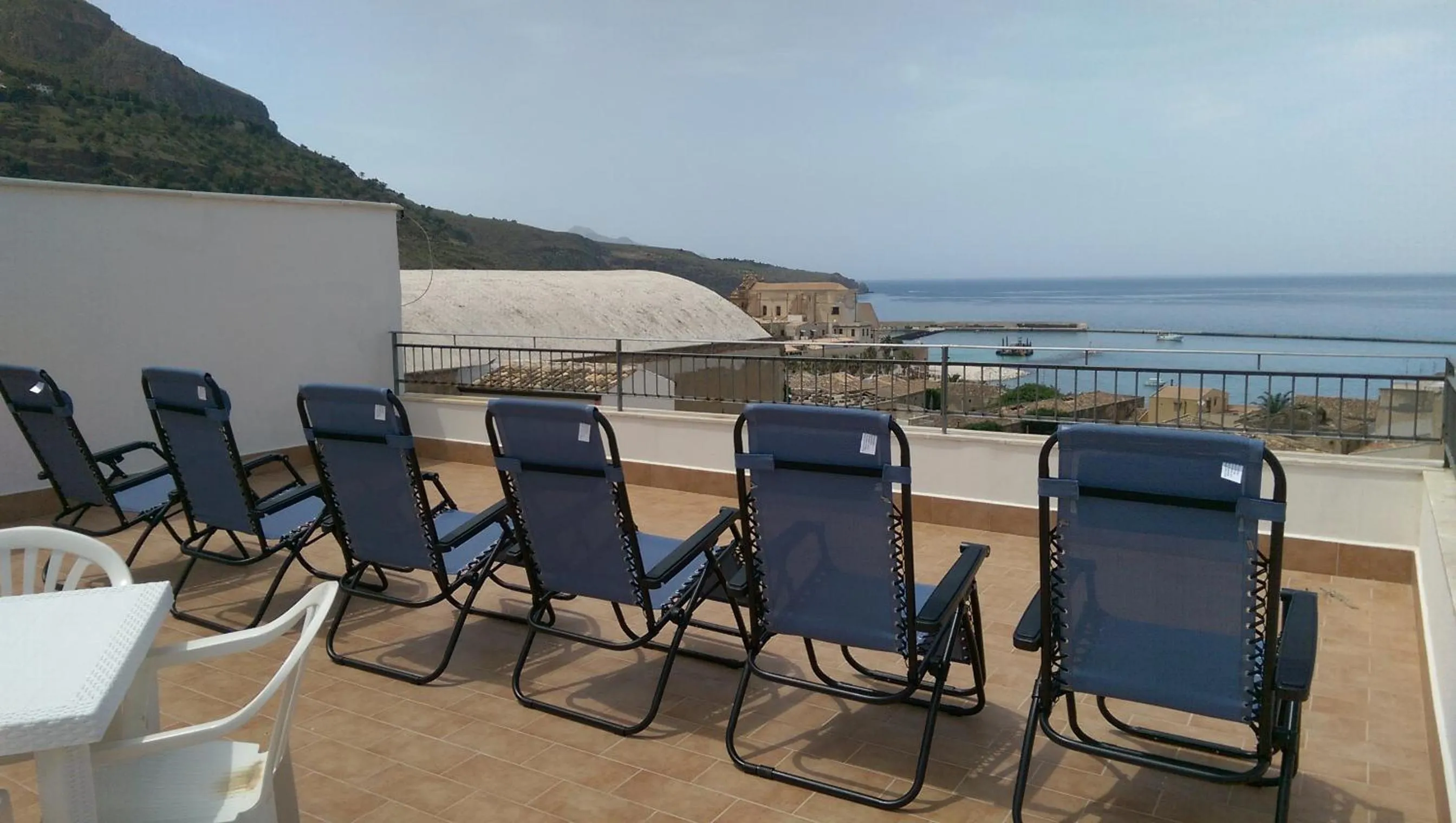 Balcony/Terrace in Appartamenti Via Marconi