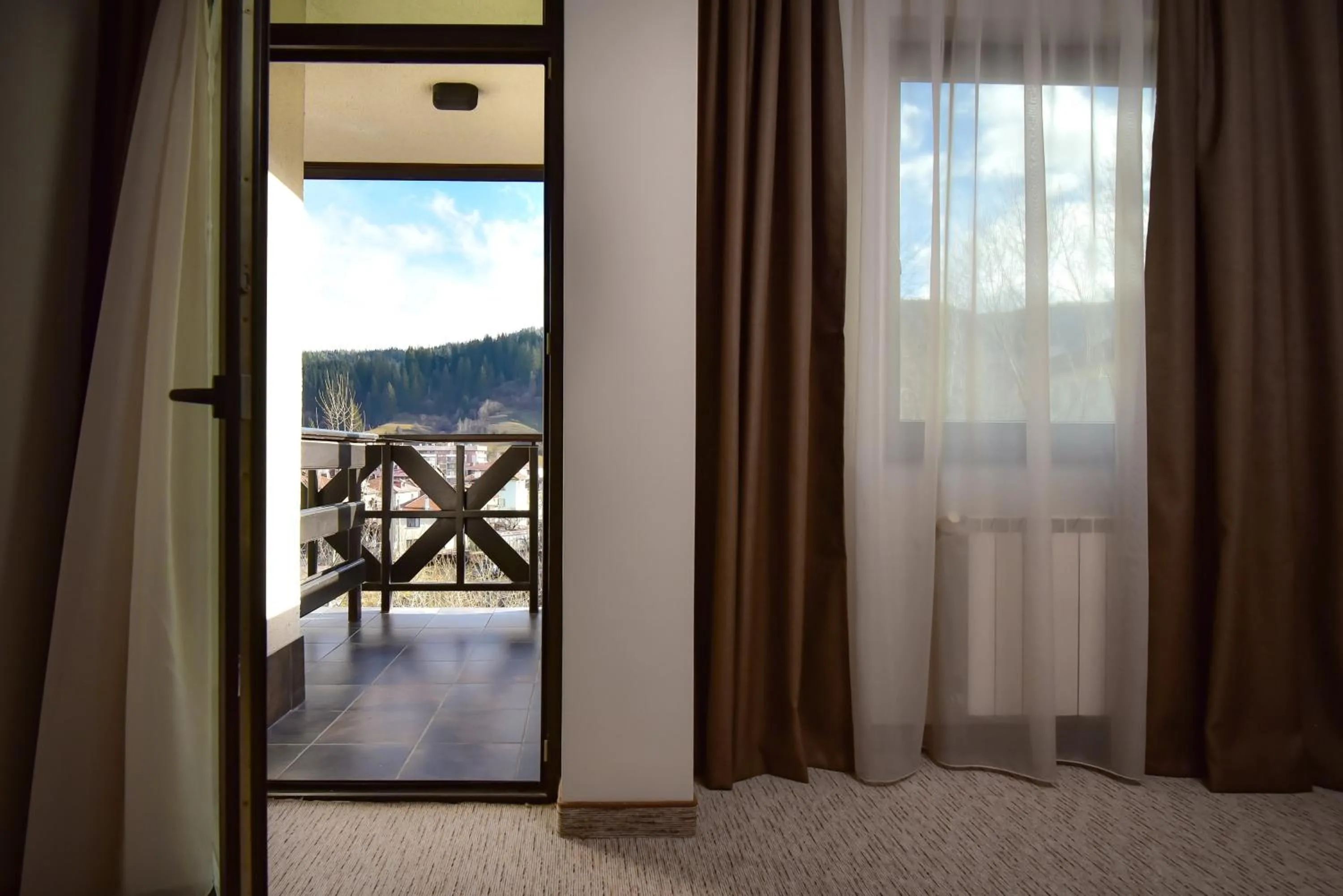 Rhodopi Home Hotel Chepelare- Half Board & Wellness