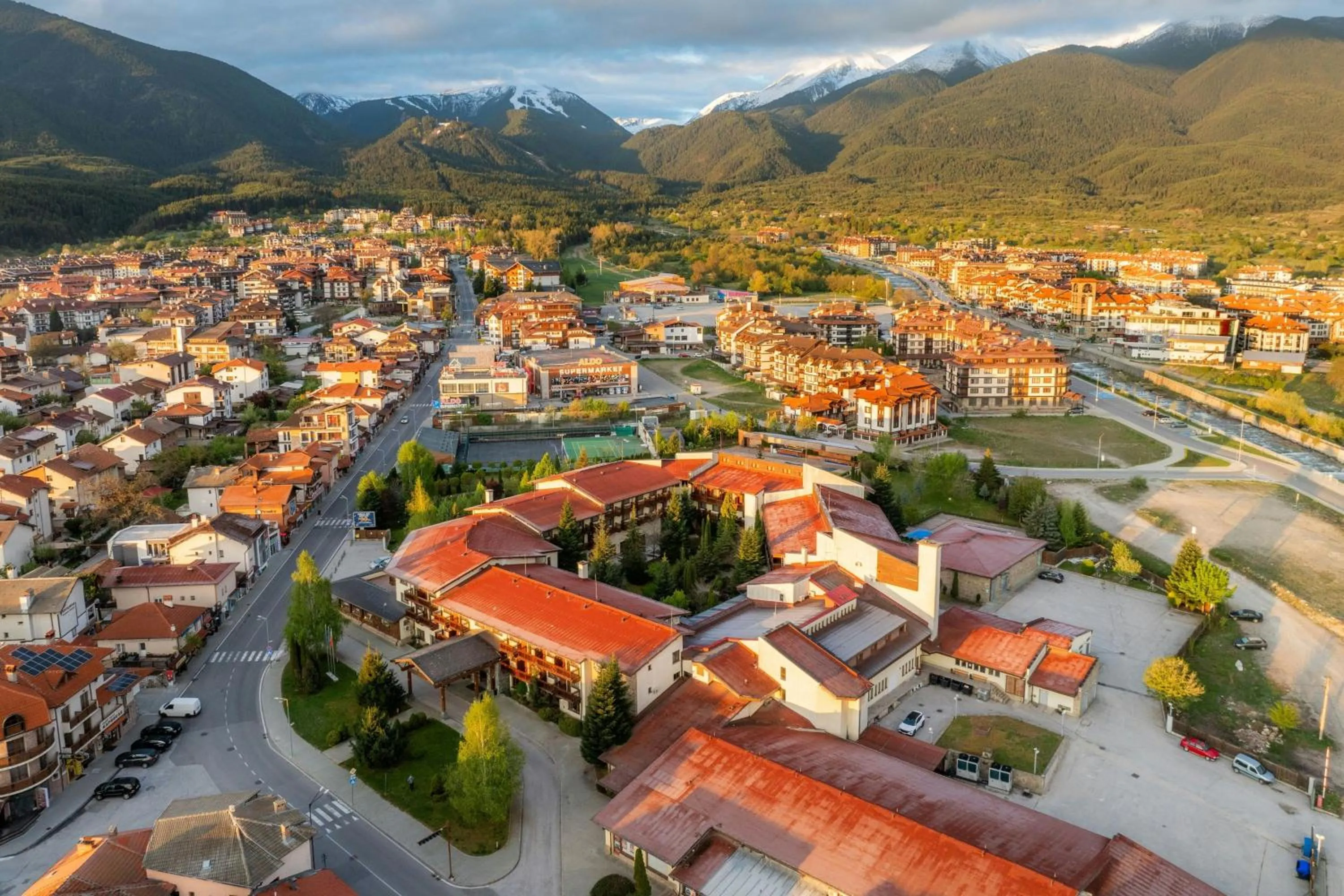 Property building in Four Points by Sheraton Bansko