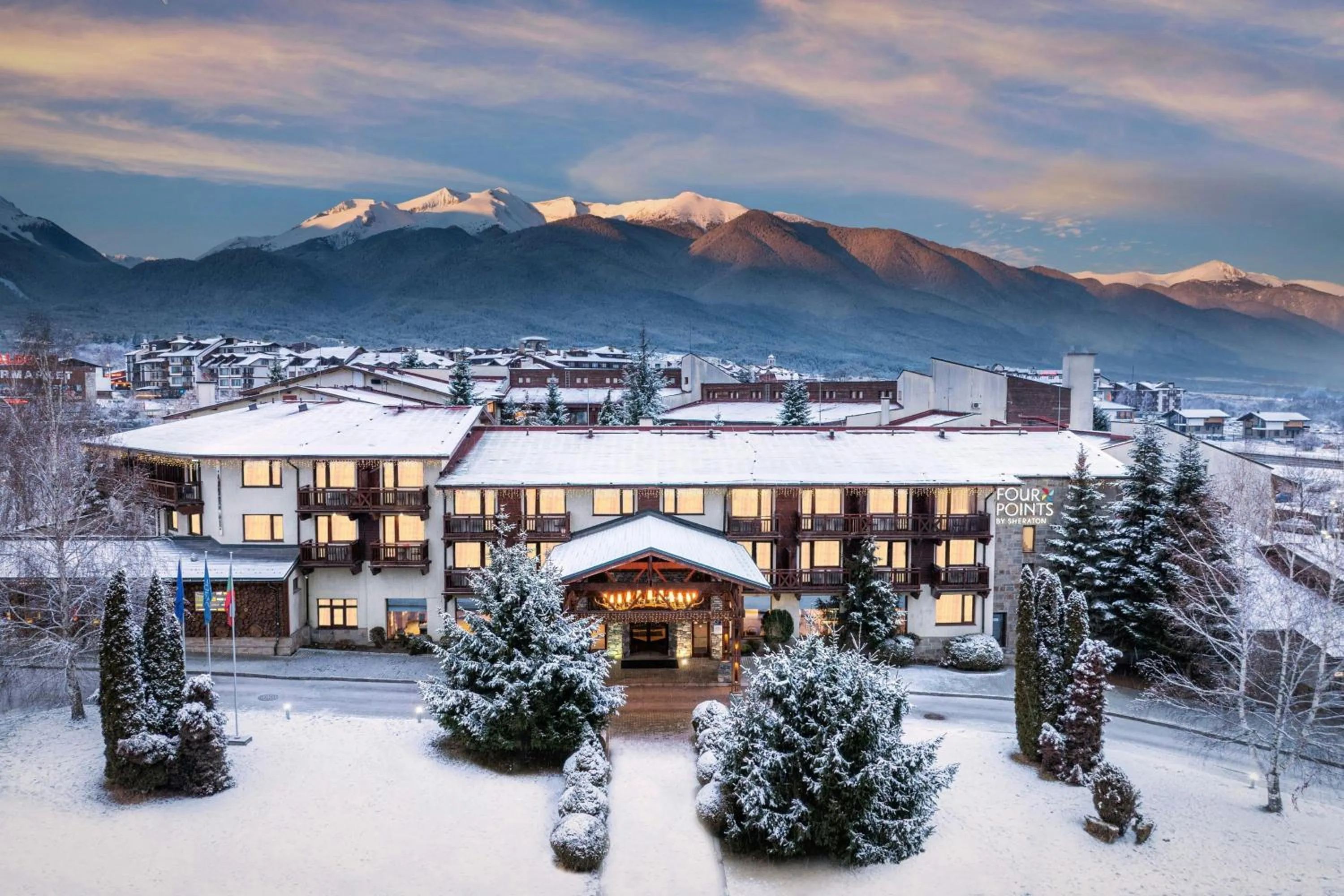 Property building in Four Points by Sheraton Bansko