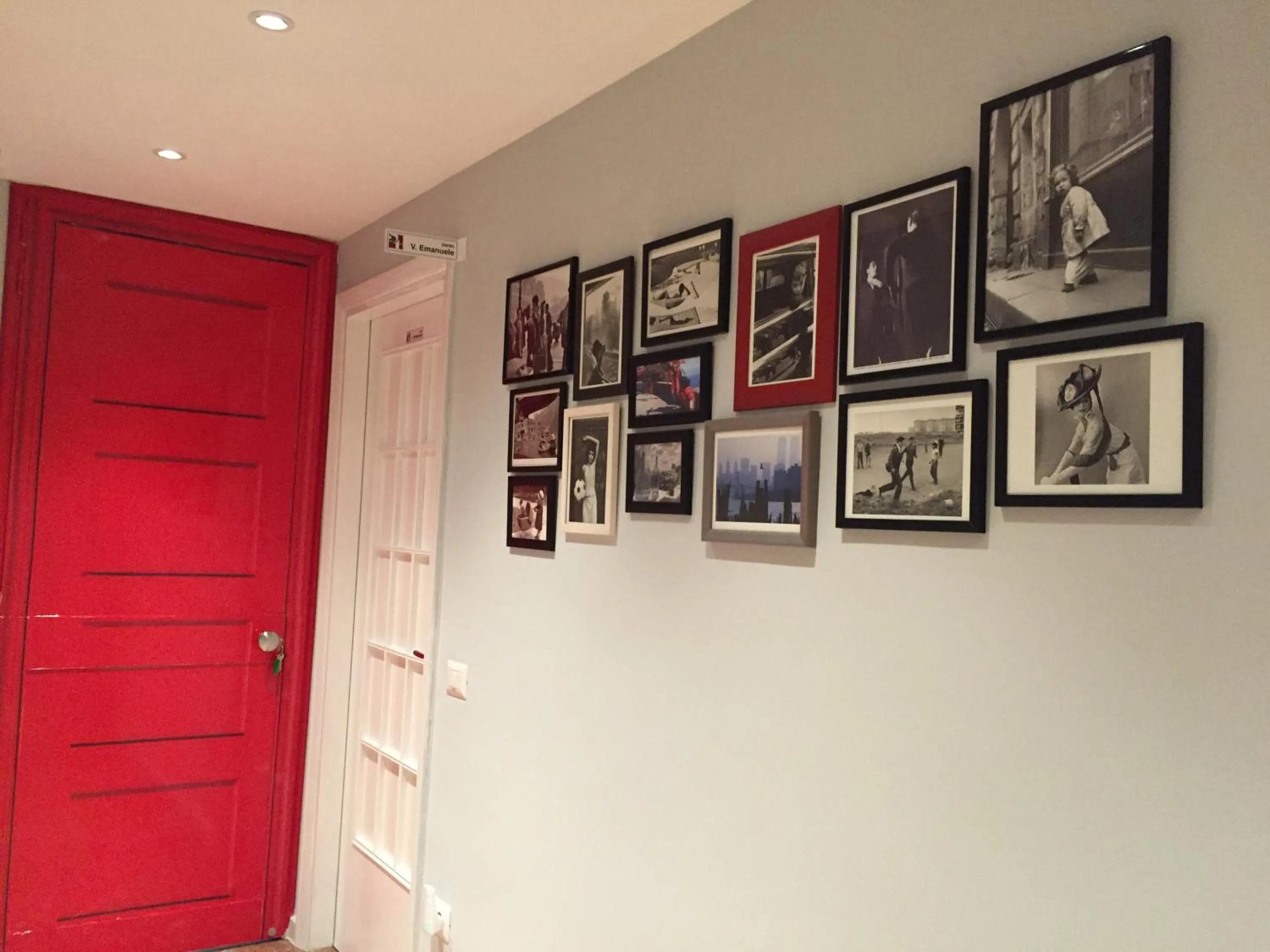 Decorative detail in Casa Castagna