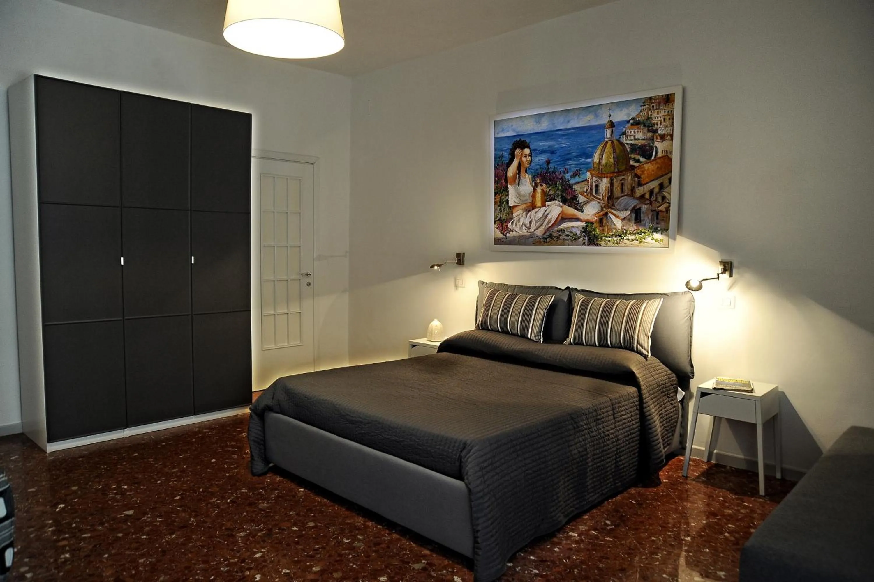 Photo of the whole room in Casa Castagna