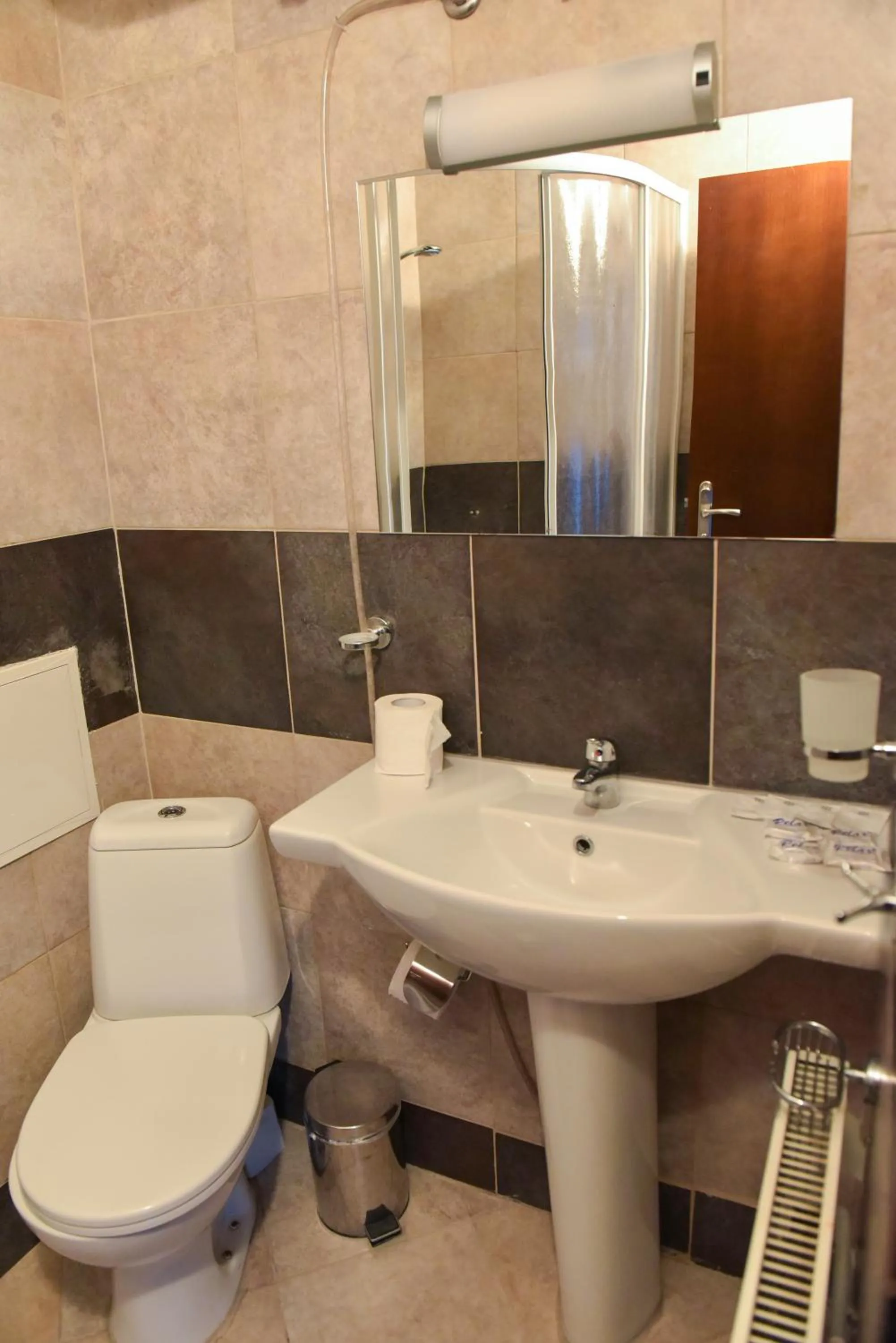 Royal Bansko - Family Apart Hotel With All Inclusive Light or HB&Drinks and Hot Pool & Jacuzzis