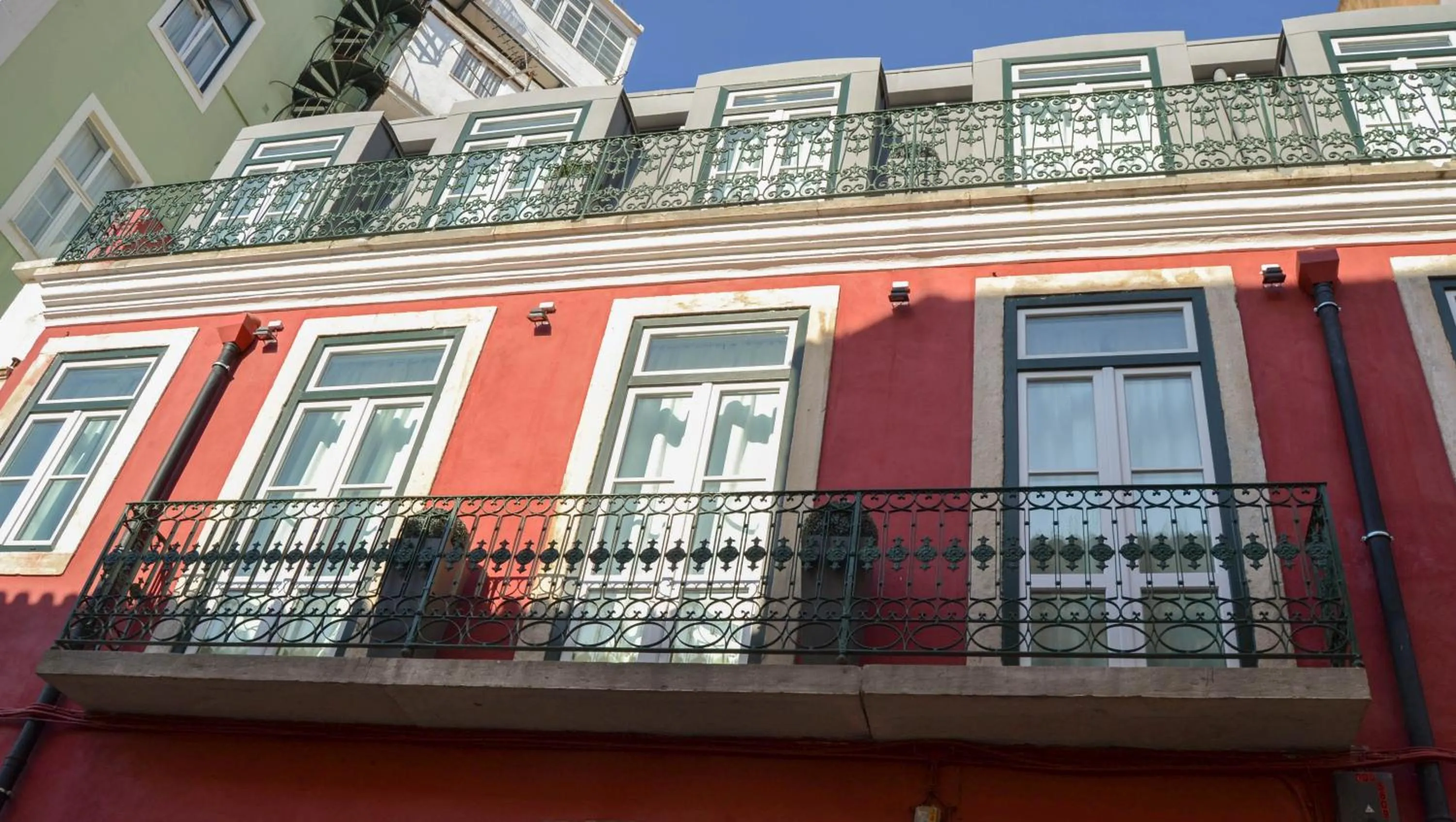 Facade/entrance in Bairro Alto Suites