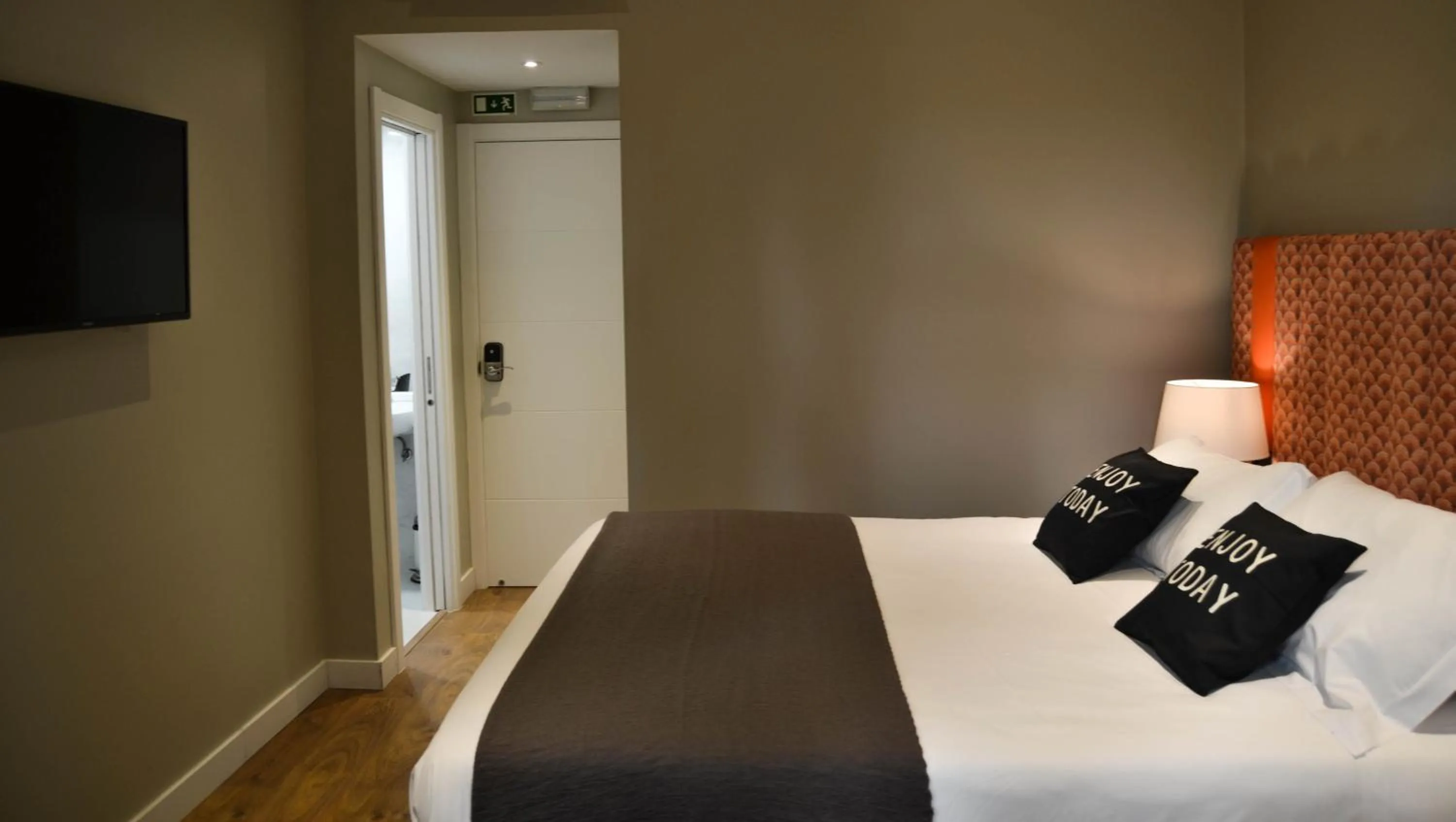 Bedroom, Bed in Bairro Alto Suites
