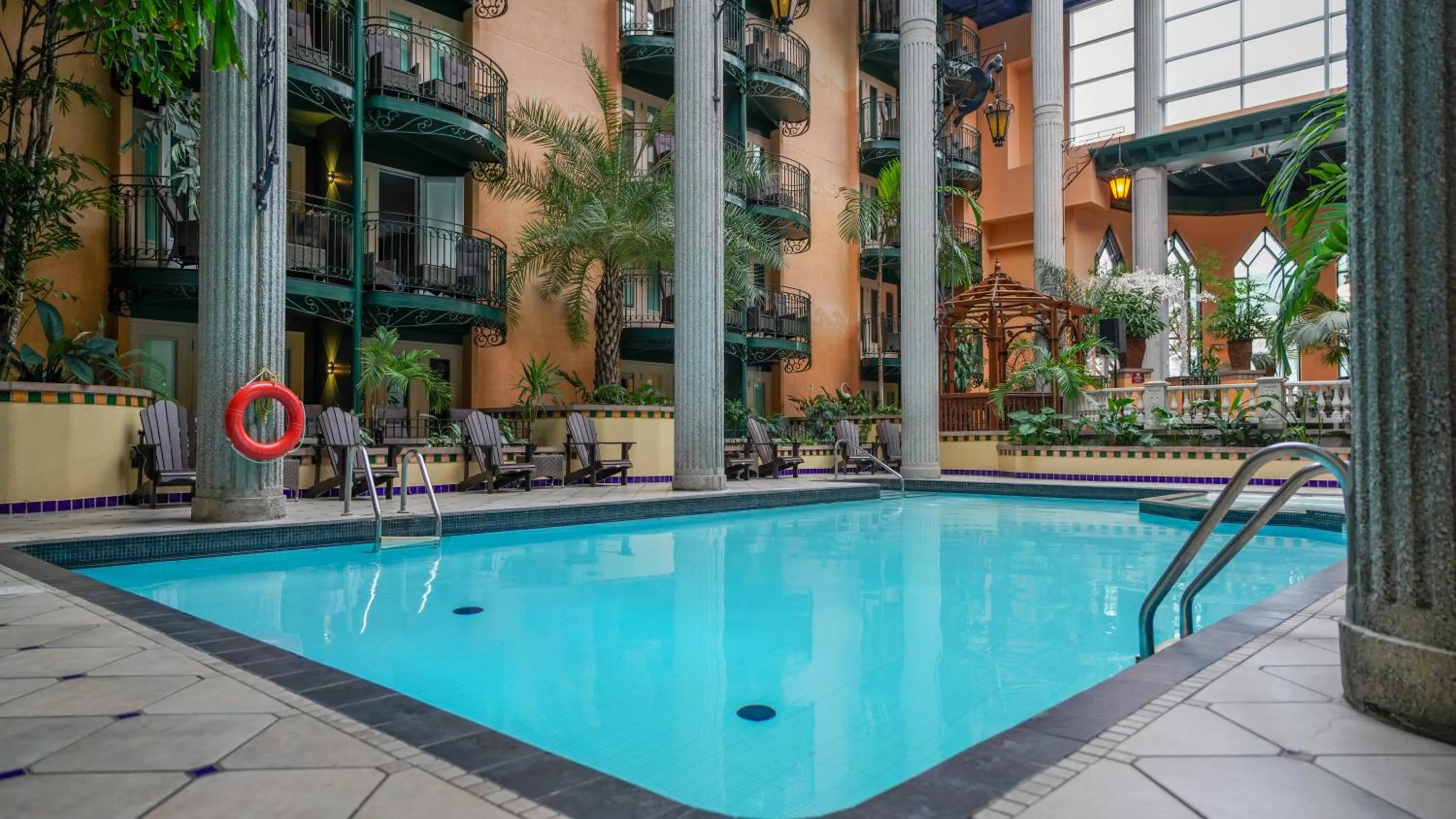 Balcony/Terrace in Hôtel Plaza Québec par JARO