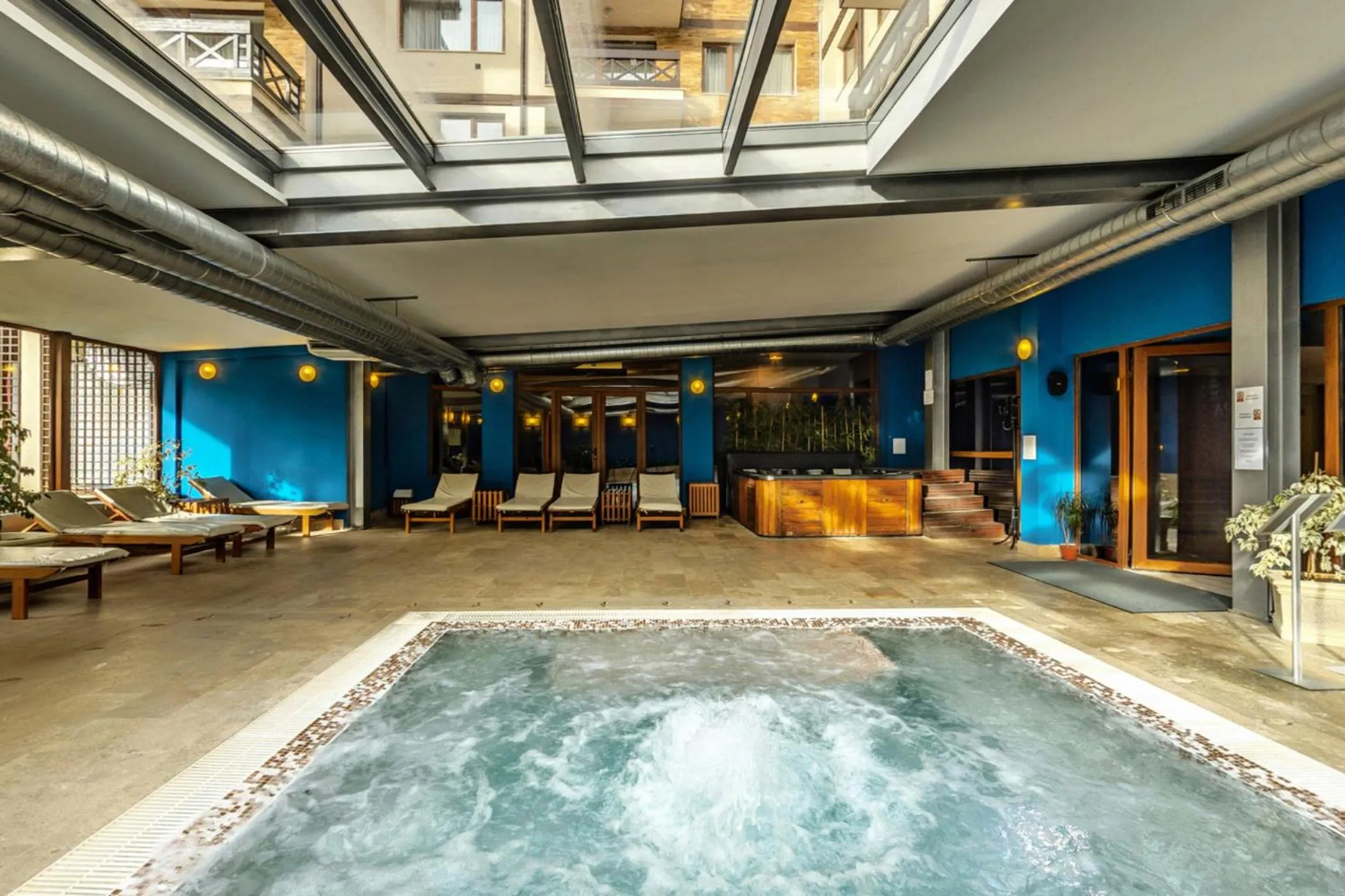Hot Tub in Regnum Bansko Ski Hotel & SPA