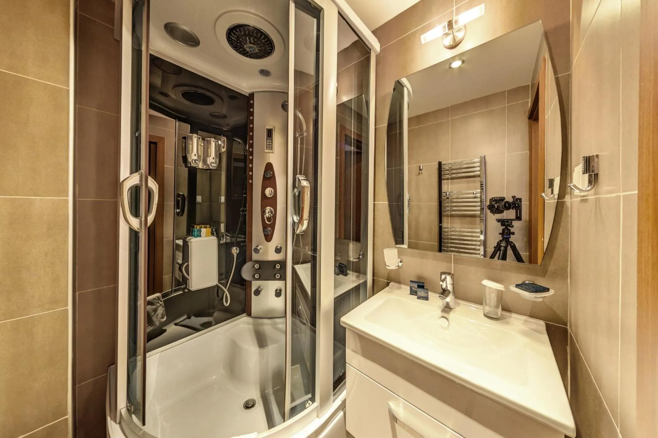 Hot Tub in Regnum Bansko Ski Hotel & SPA