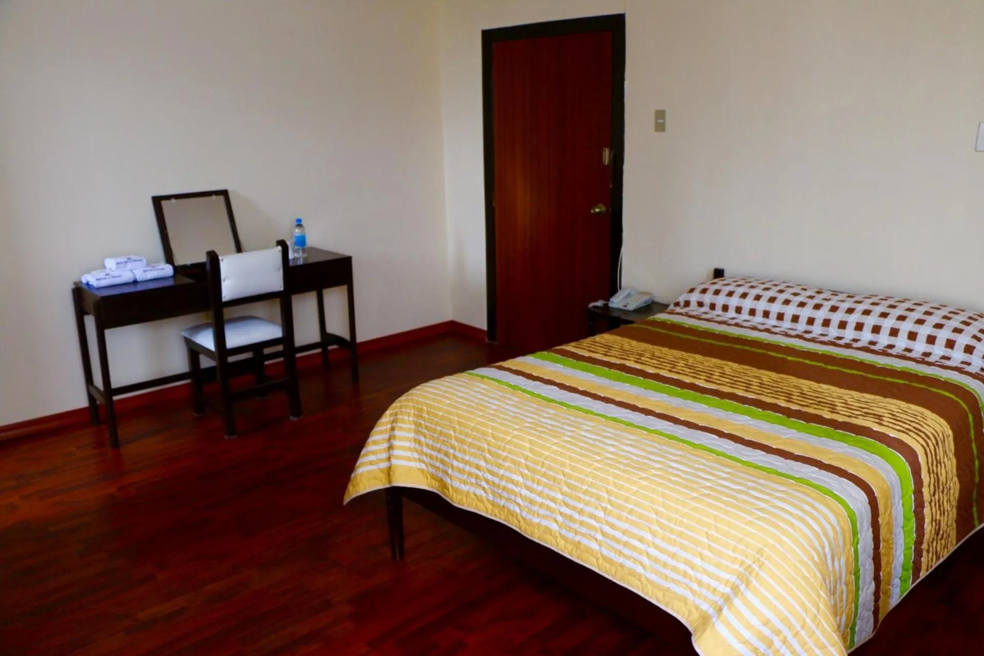 Bedroom, Bed in Hotel 6 De Diciembre