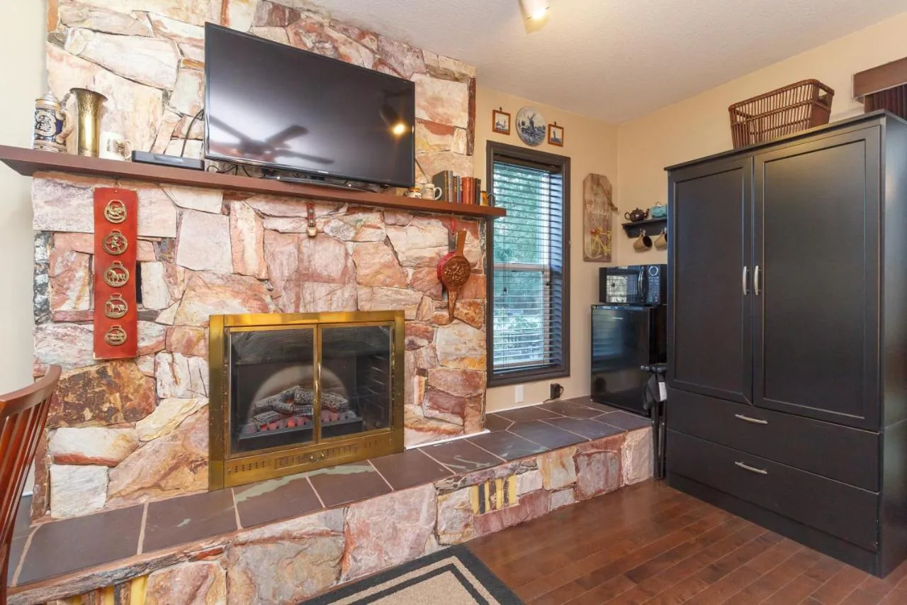 Coles Bay Vacation Retreat