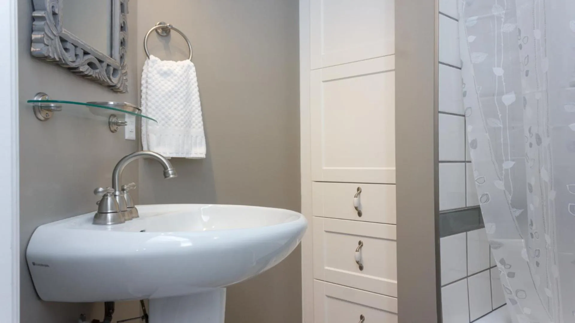 Bathroom in Coles Bay Vacation Retreat