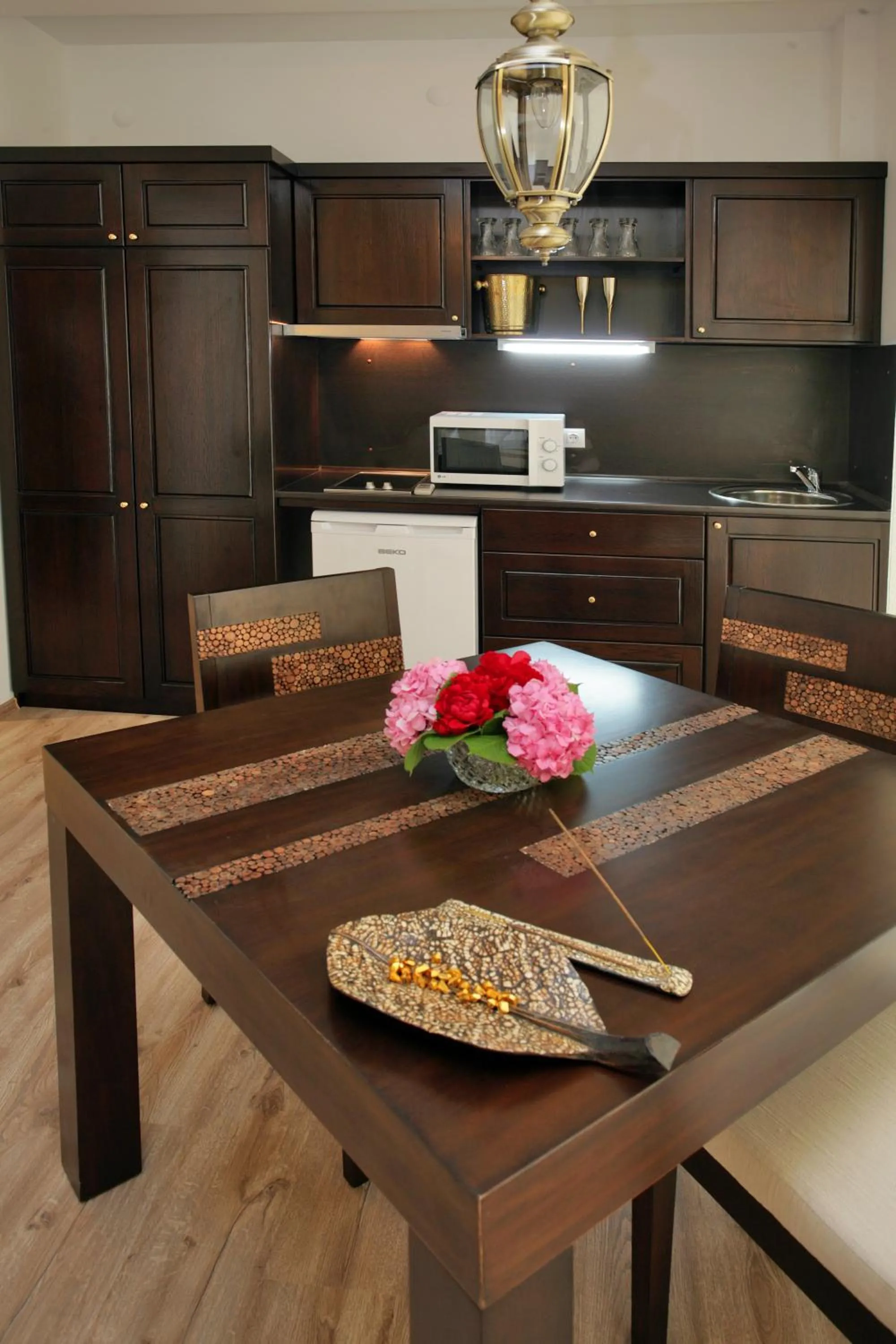 One-Bedroom Apartment in Familly Art Hotel Nirvana