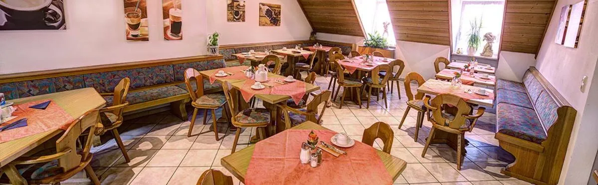 Restaurant/places to eat in Hotel Huber
