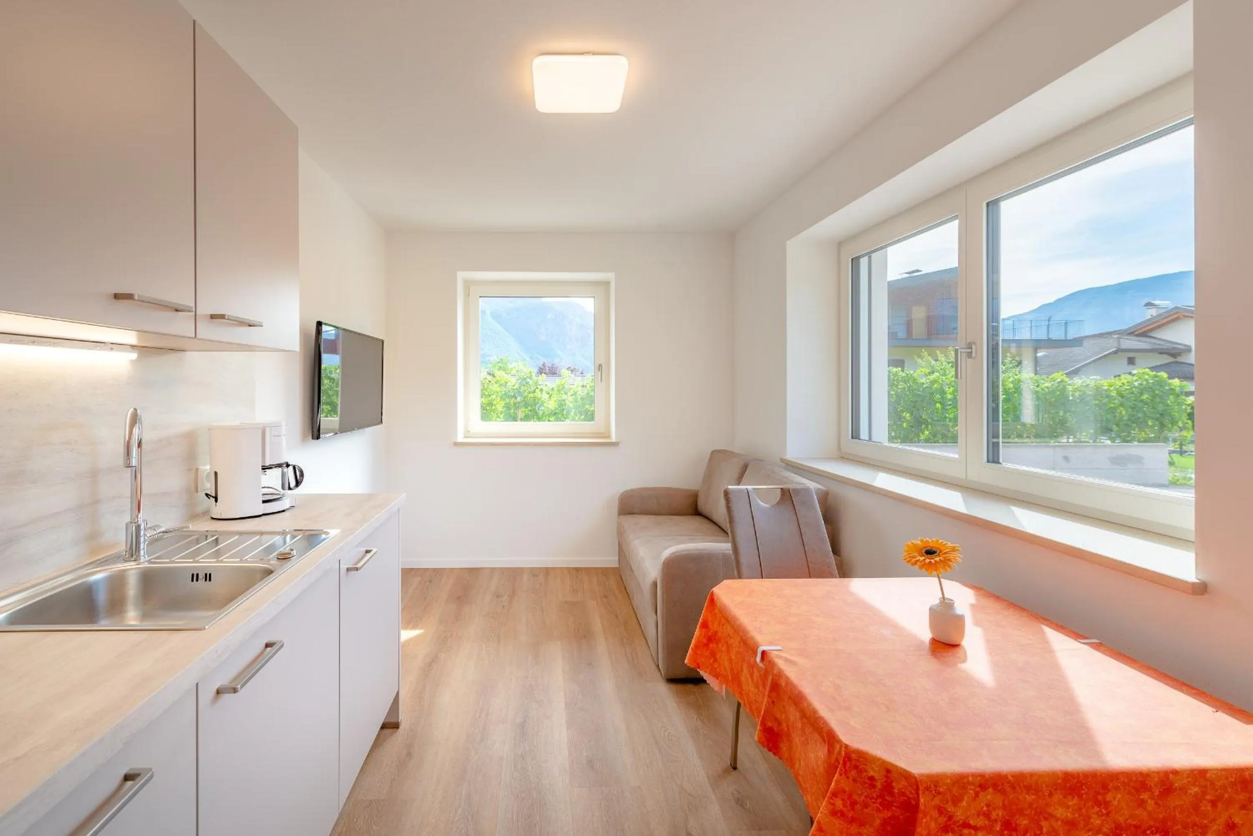 Kitchen or kitchenette in Haus Stolz