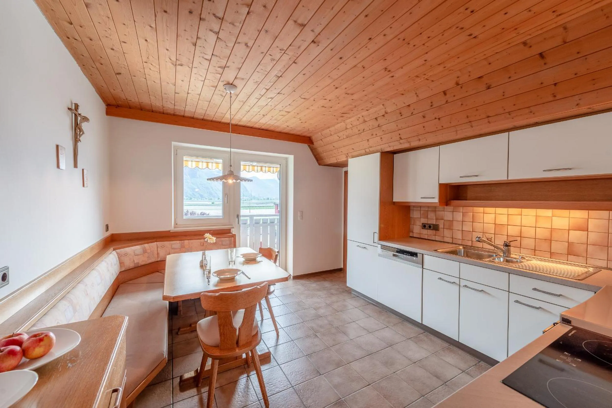 Kitchen or kitchenette in Haus Stolz