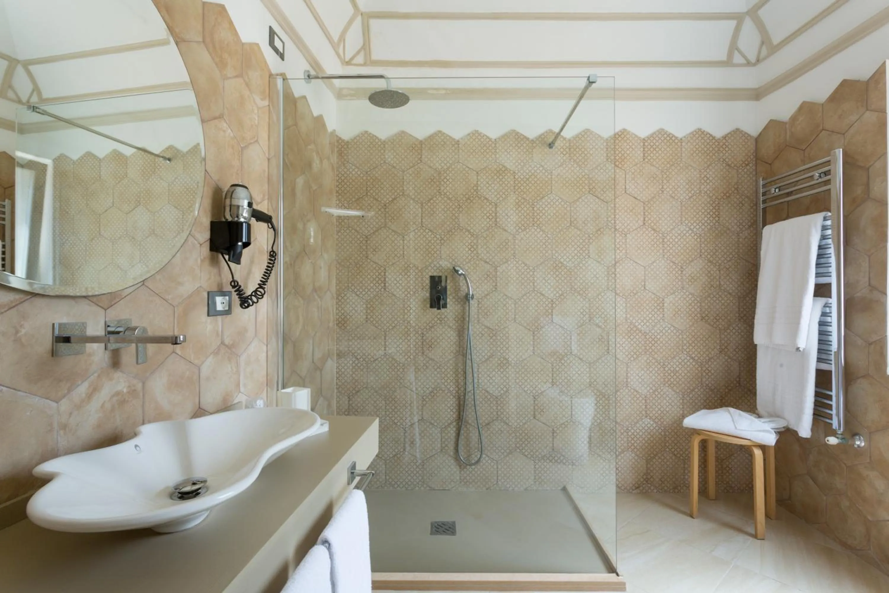 Bathroom in Maecò Ortigia B&B - Hospitality & Charming Rooms