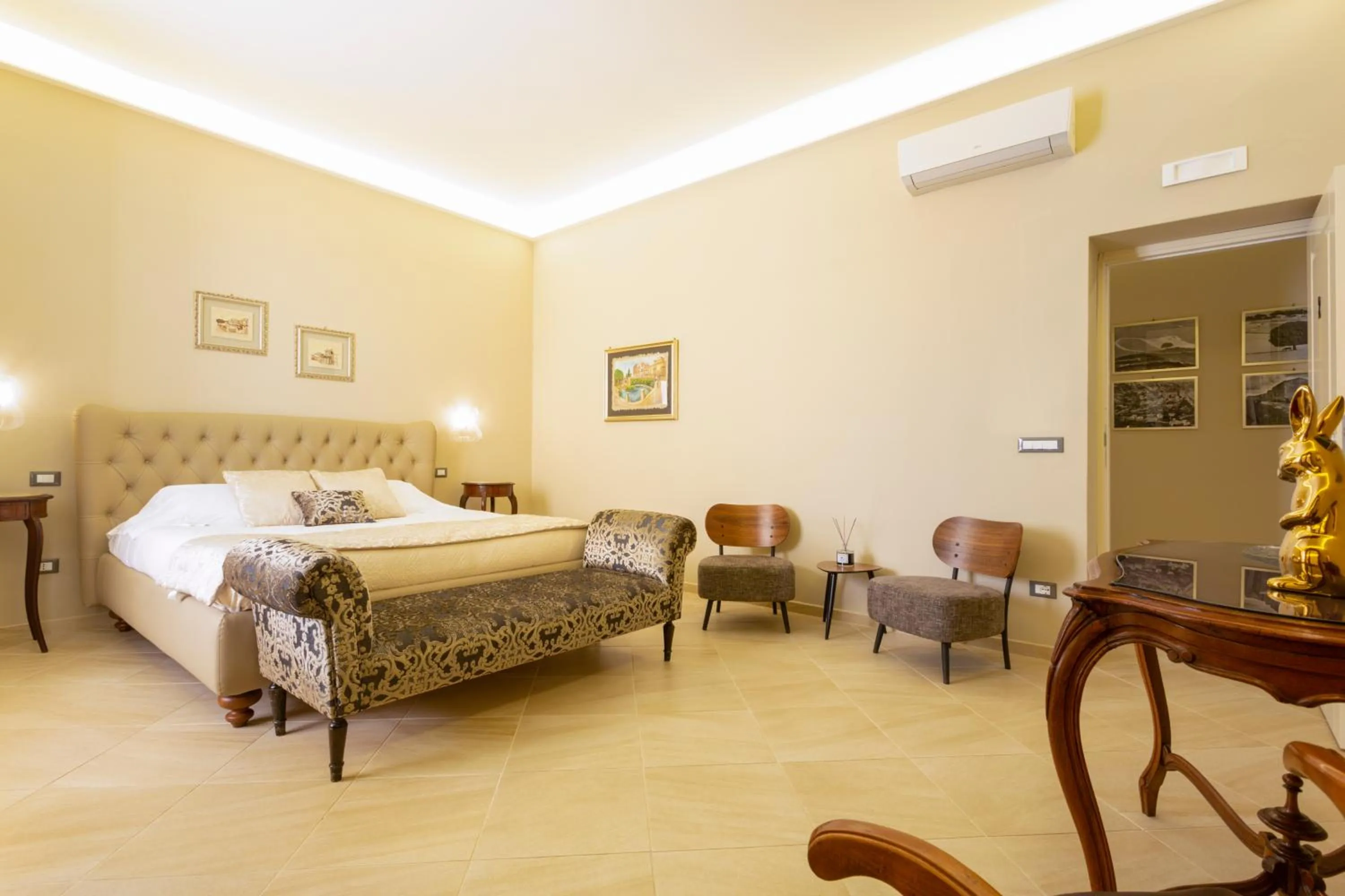 Photo of the whole room, Bed in Maecò Ortigia B&B - Hospitality & Charming Rooms