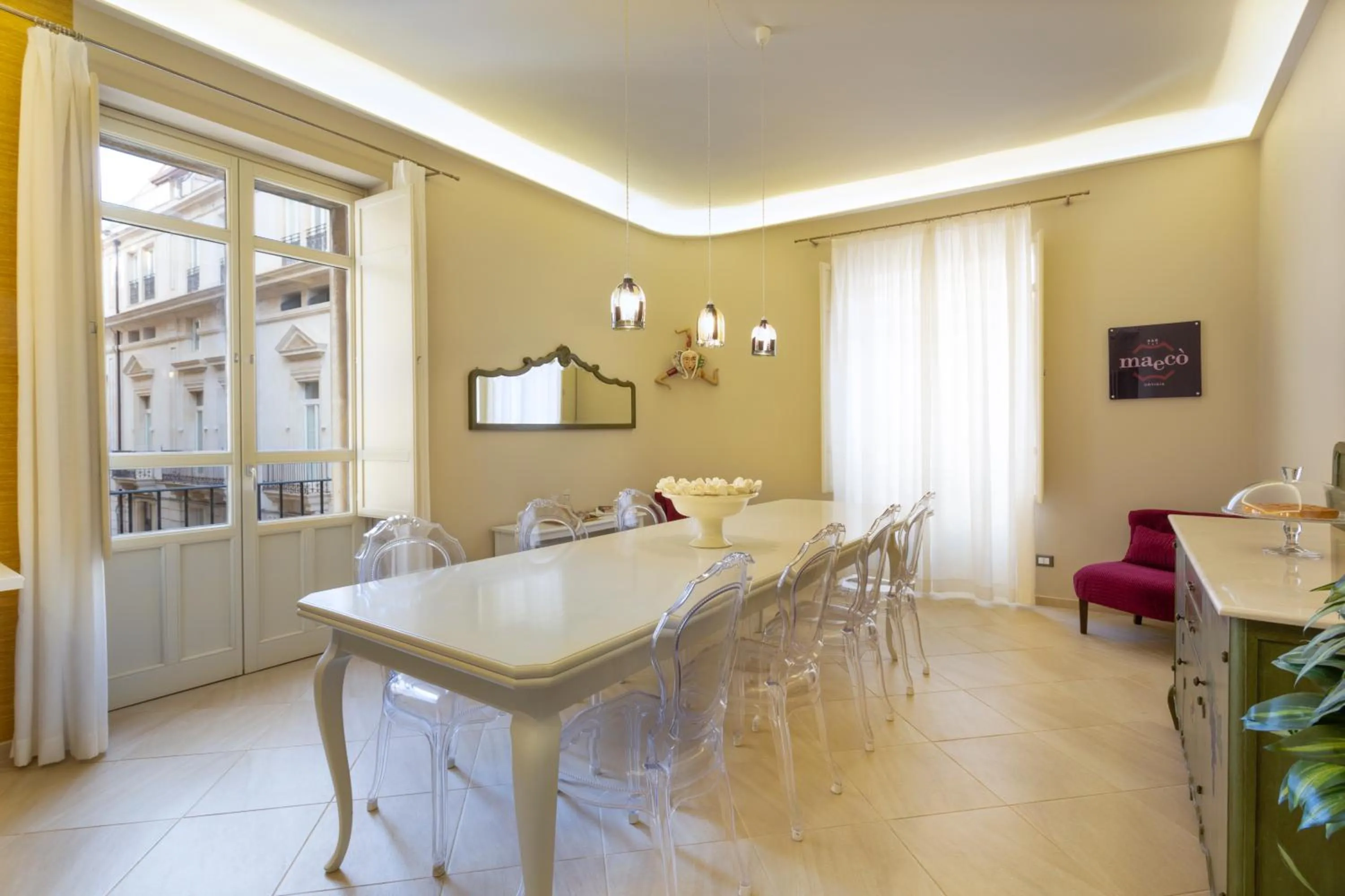 Communal lounge/ TV room in Maecò Ortigia B&B - Hospitality & Charming Rooms