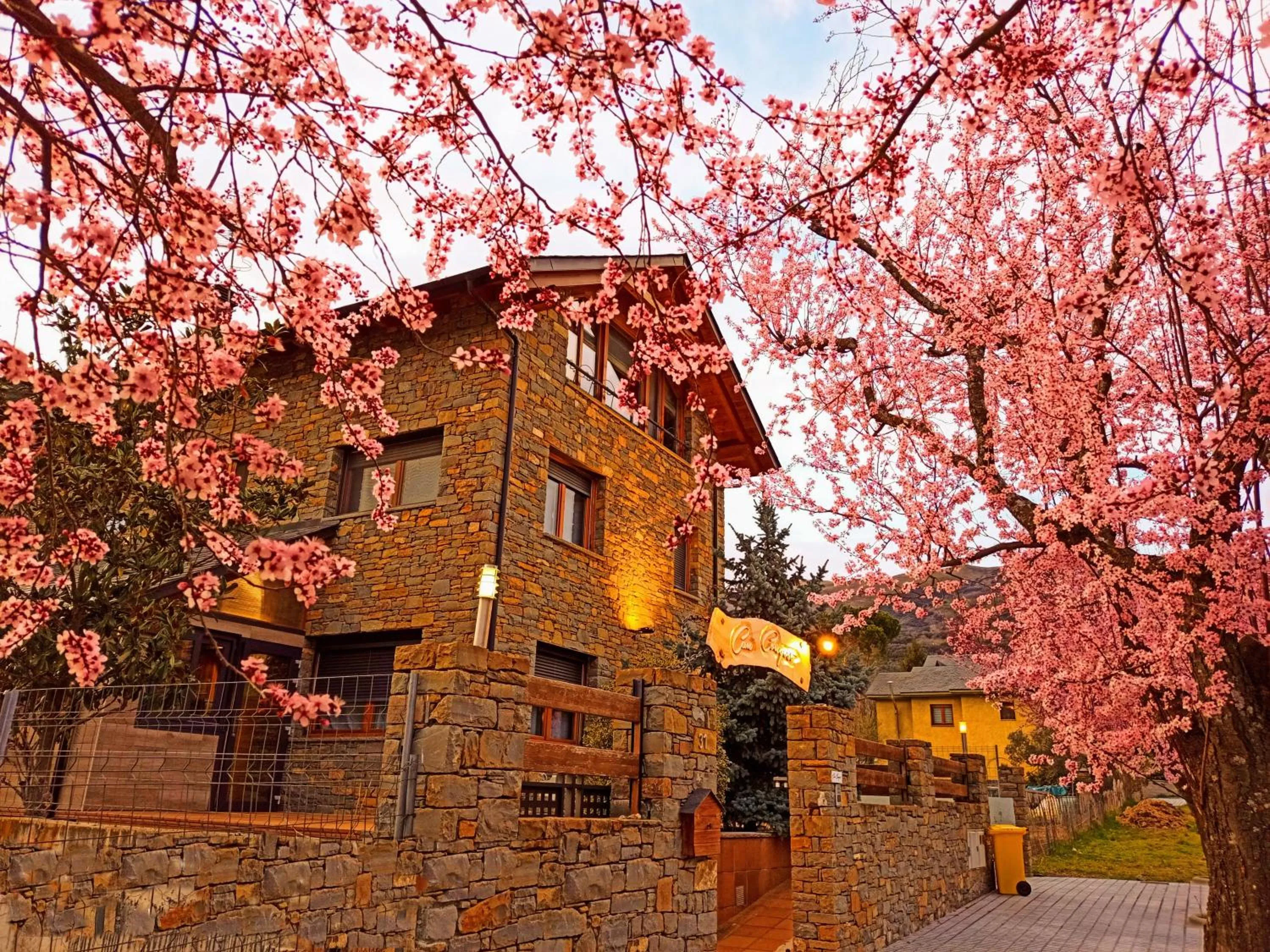 Property building in Can Congost