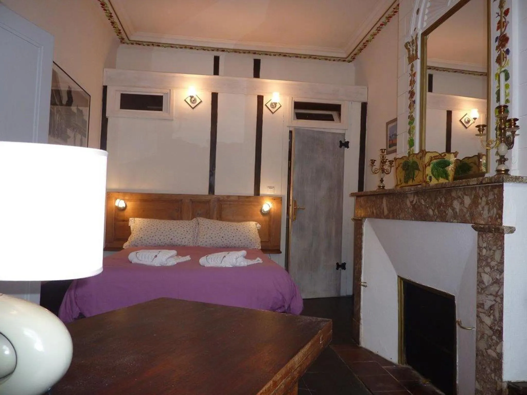 Photo of the whole room, Bed in Chambres d'Hôtes L'Enclos des Jacobins