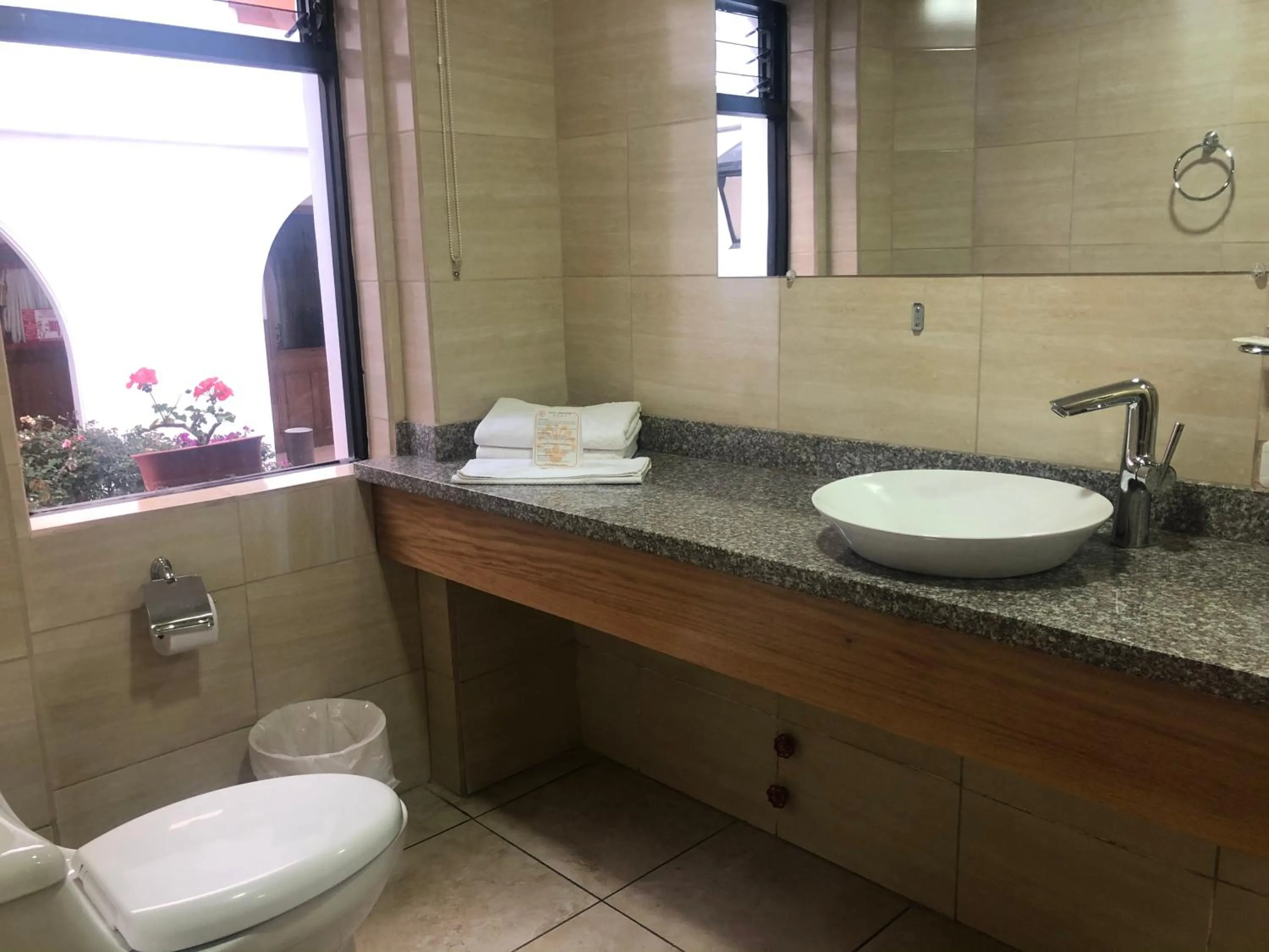 Bathroom in Hotel Ambassador