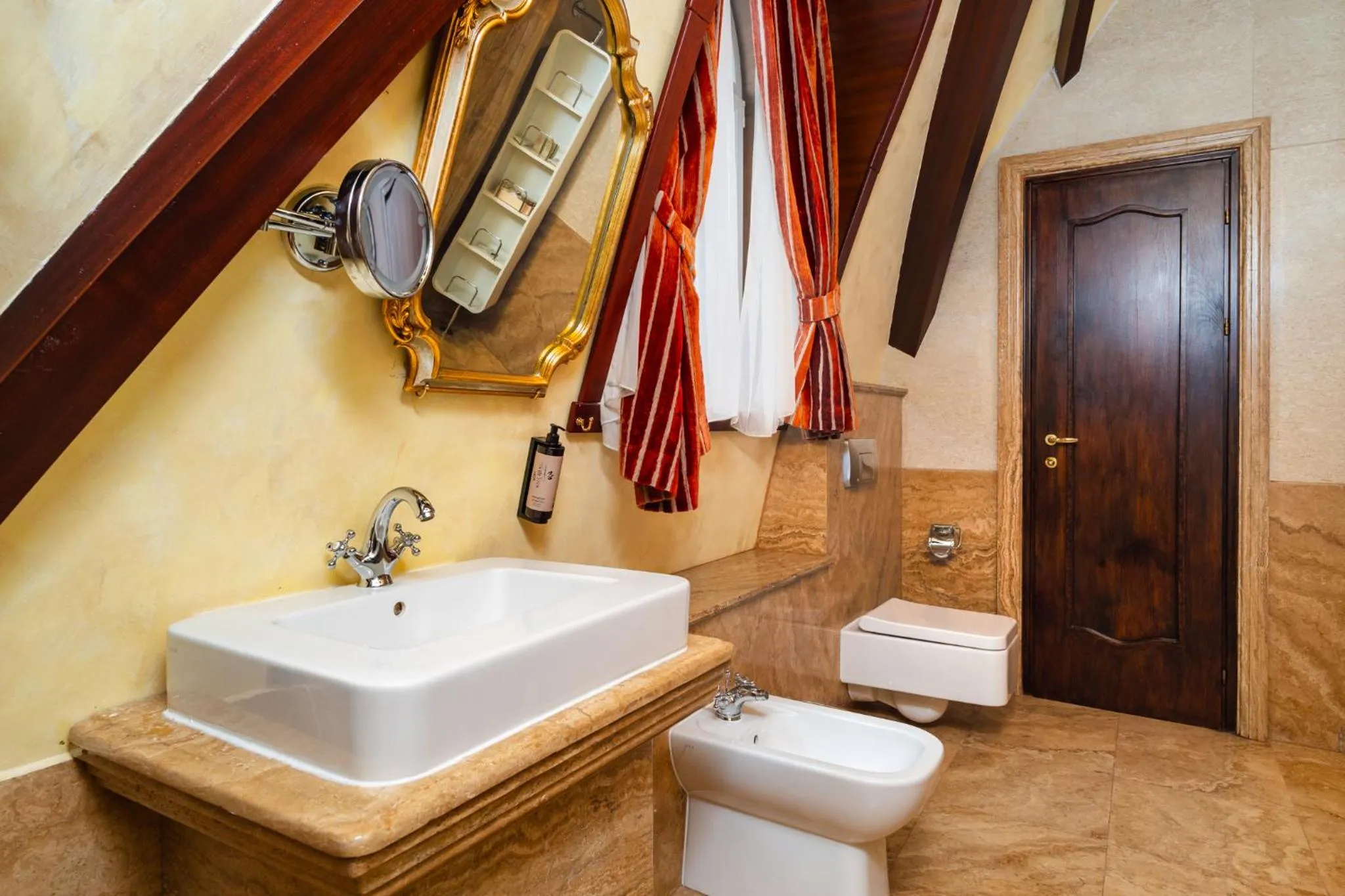 Bathroom in Festa Winter Palace Hotel