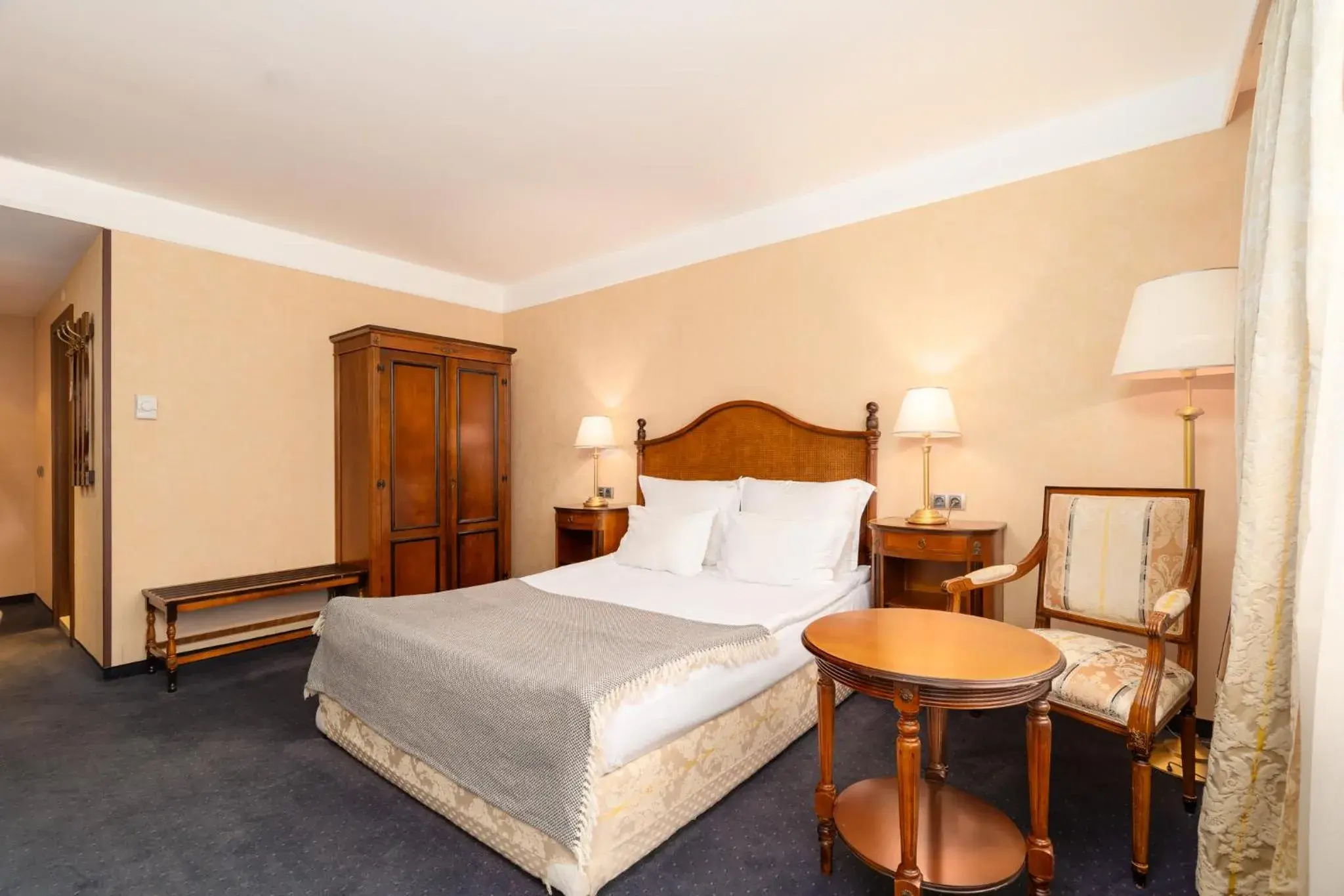 Deluxe Room in Festa Winter Palace Hotel Deluxe Room in Festa Winter Palace Hotel