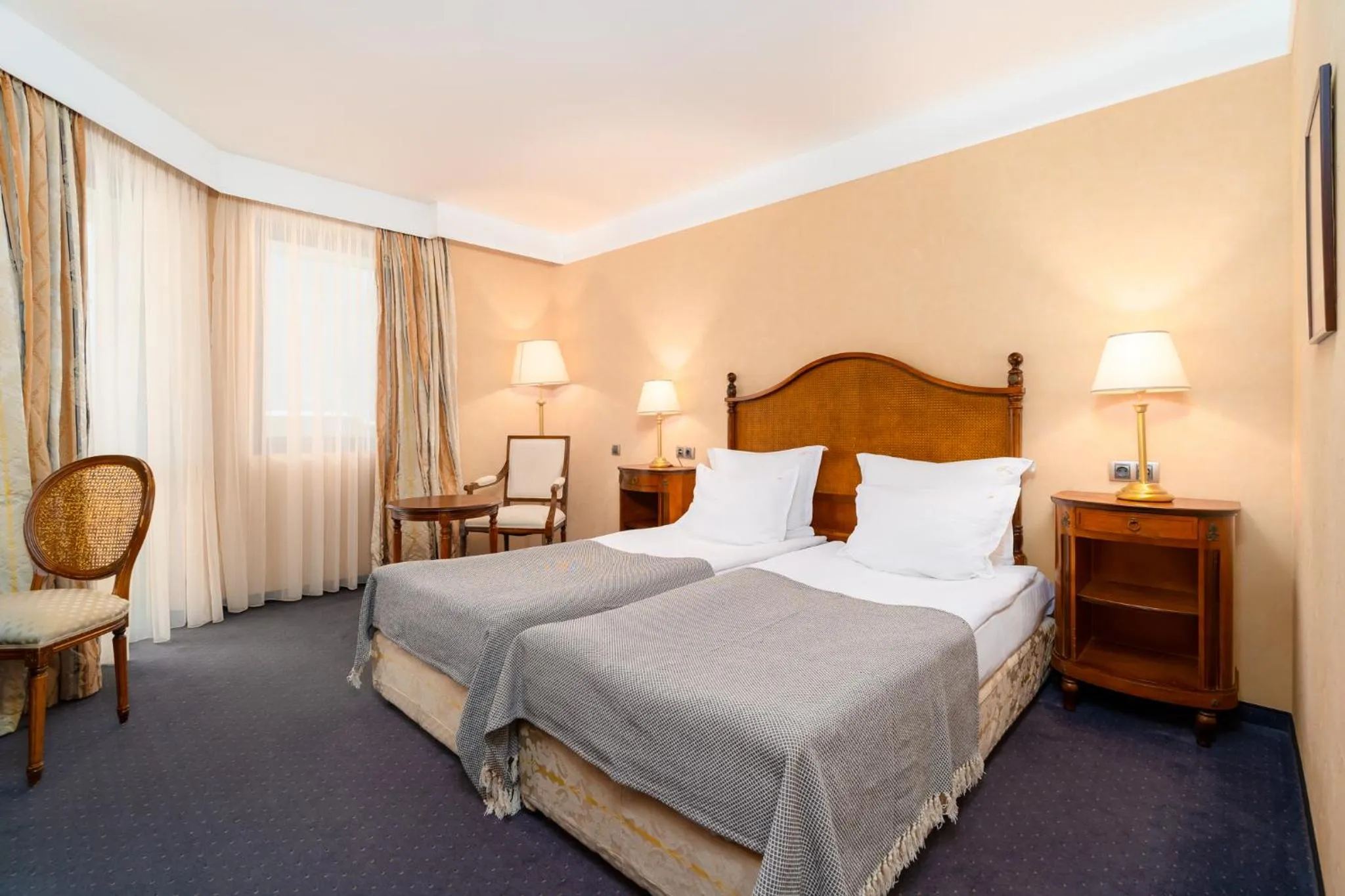 Bedroom, Bed in Festa Winter Palace Hotel