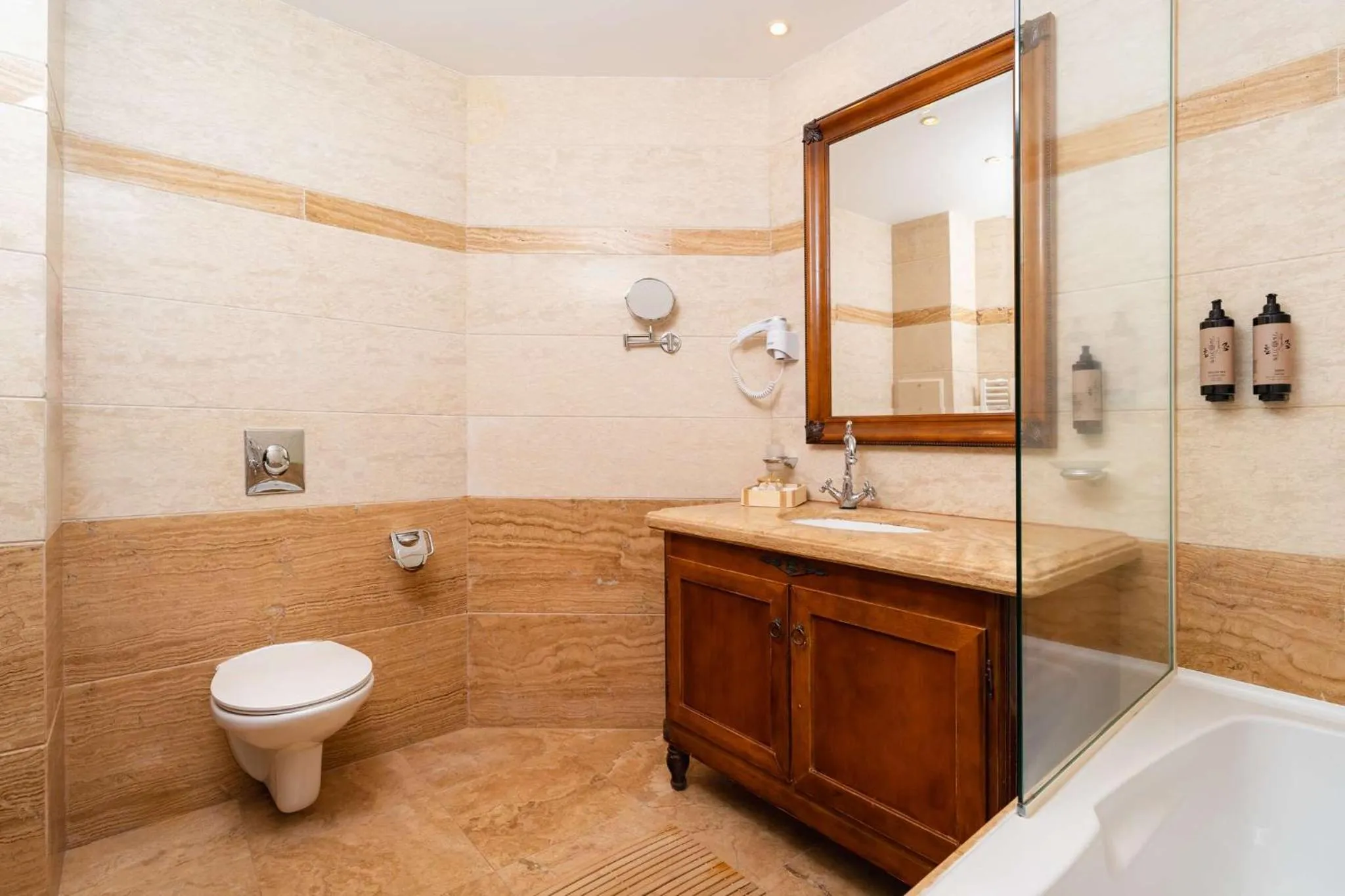 Bathroom in Festa Winter Palace Hotel