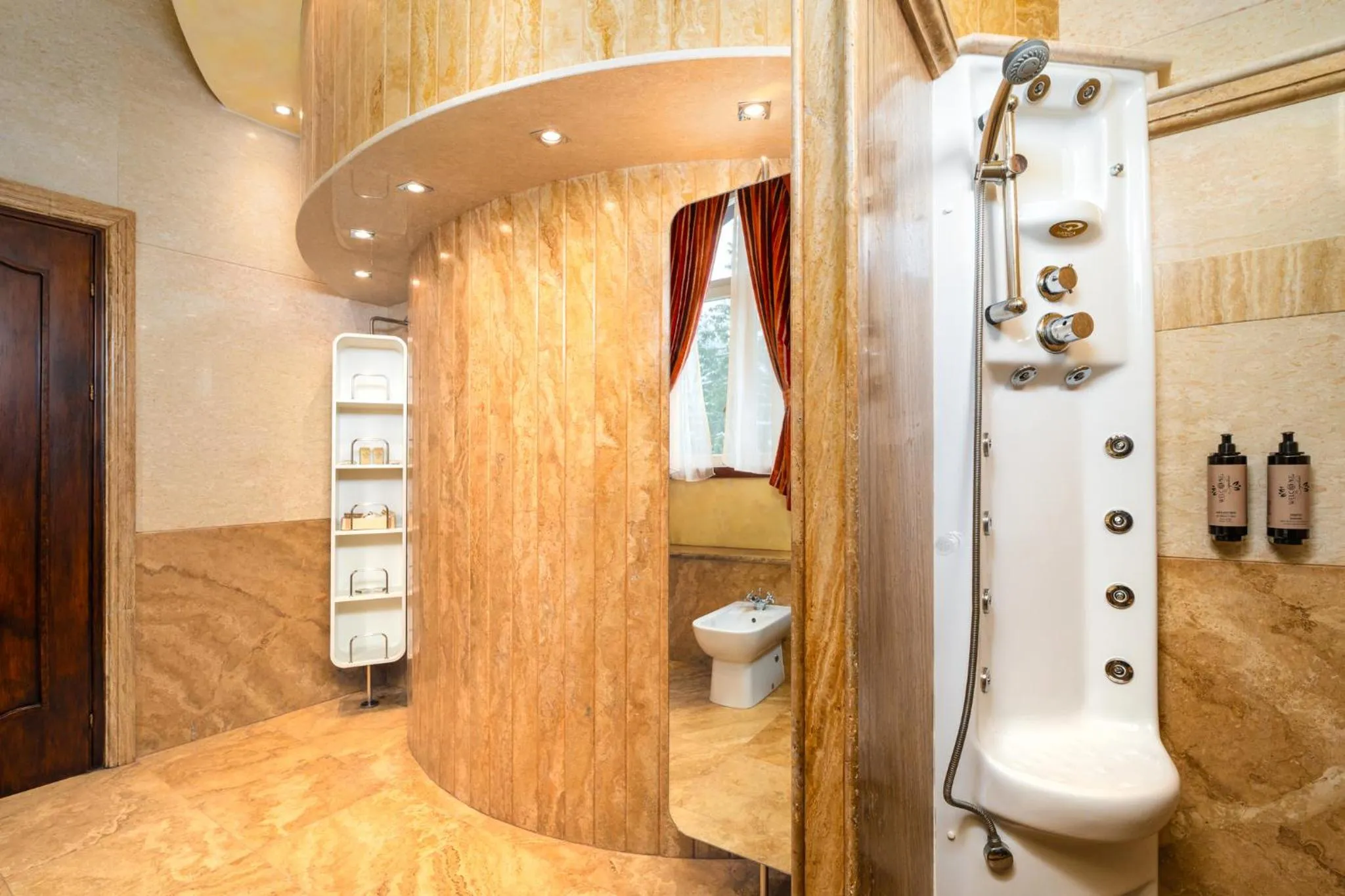 Shower in Festa Winter Palace Hotel