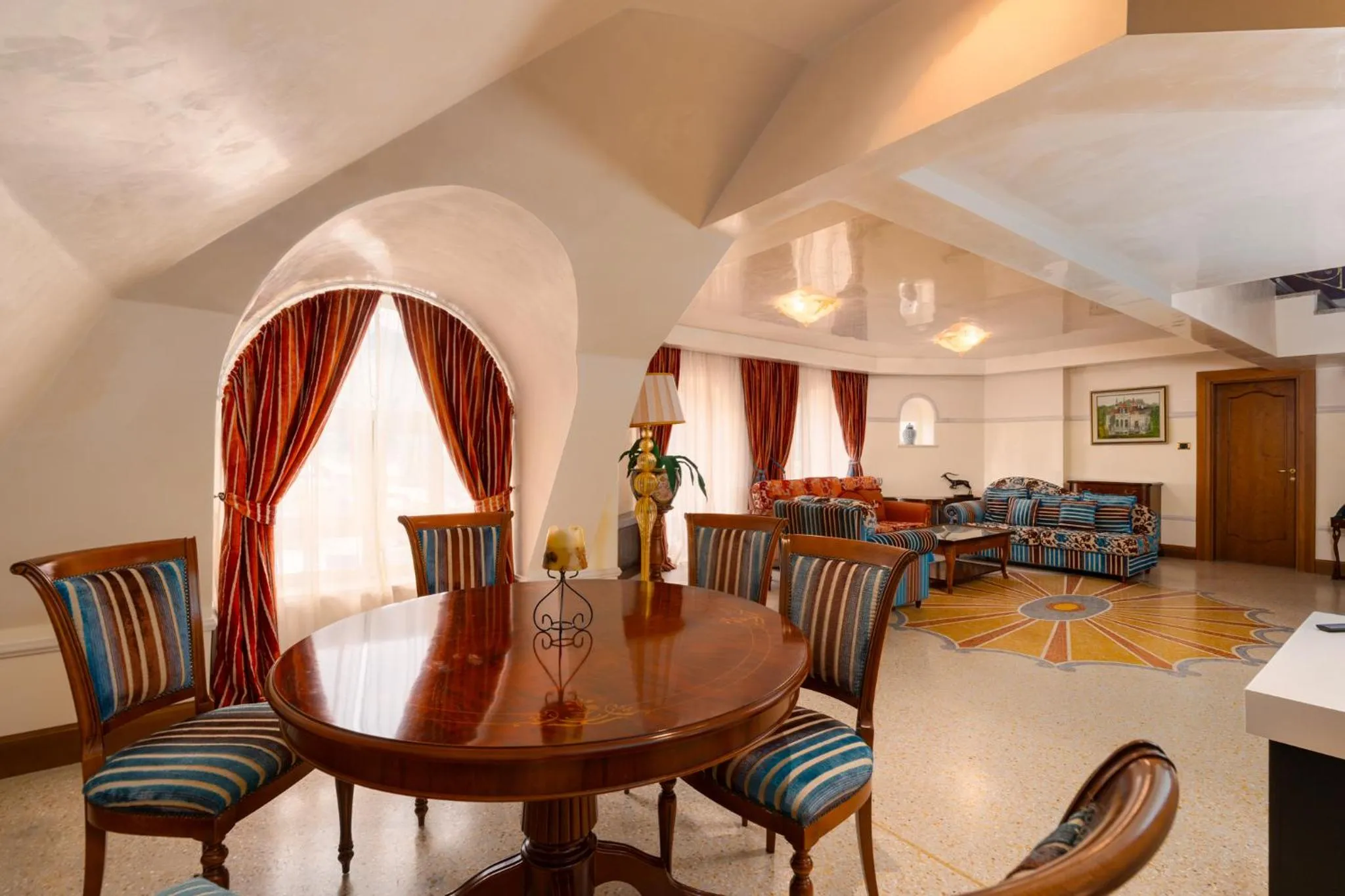 Seating area in Festa Winter Palace Hotel