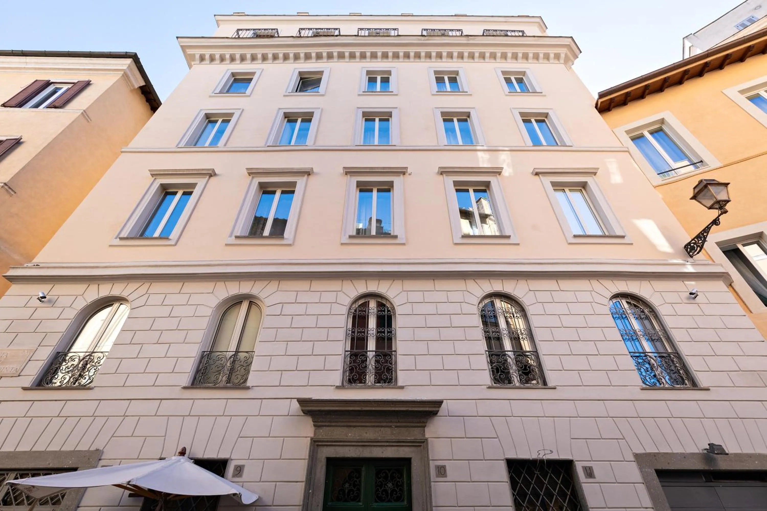 Property building in Rome as you feel - Grotta Pinta apartments