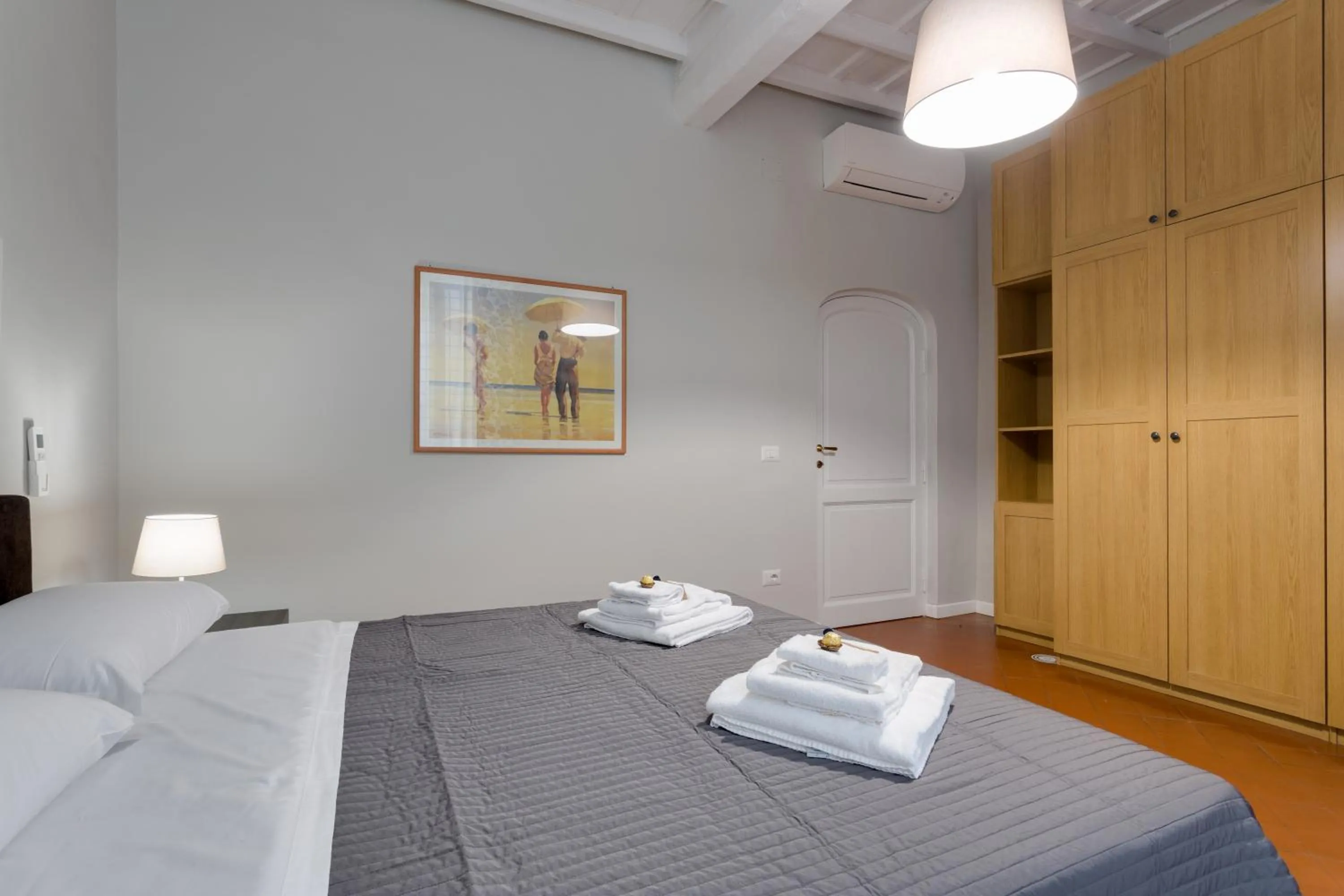 Photo of the whole room, Bed in Rome as you feel - Grotta Pinta apartments