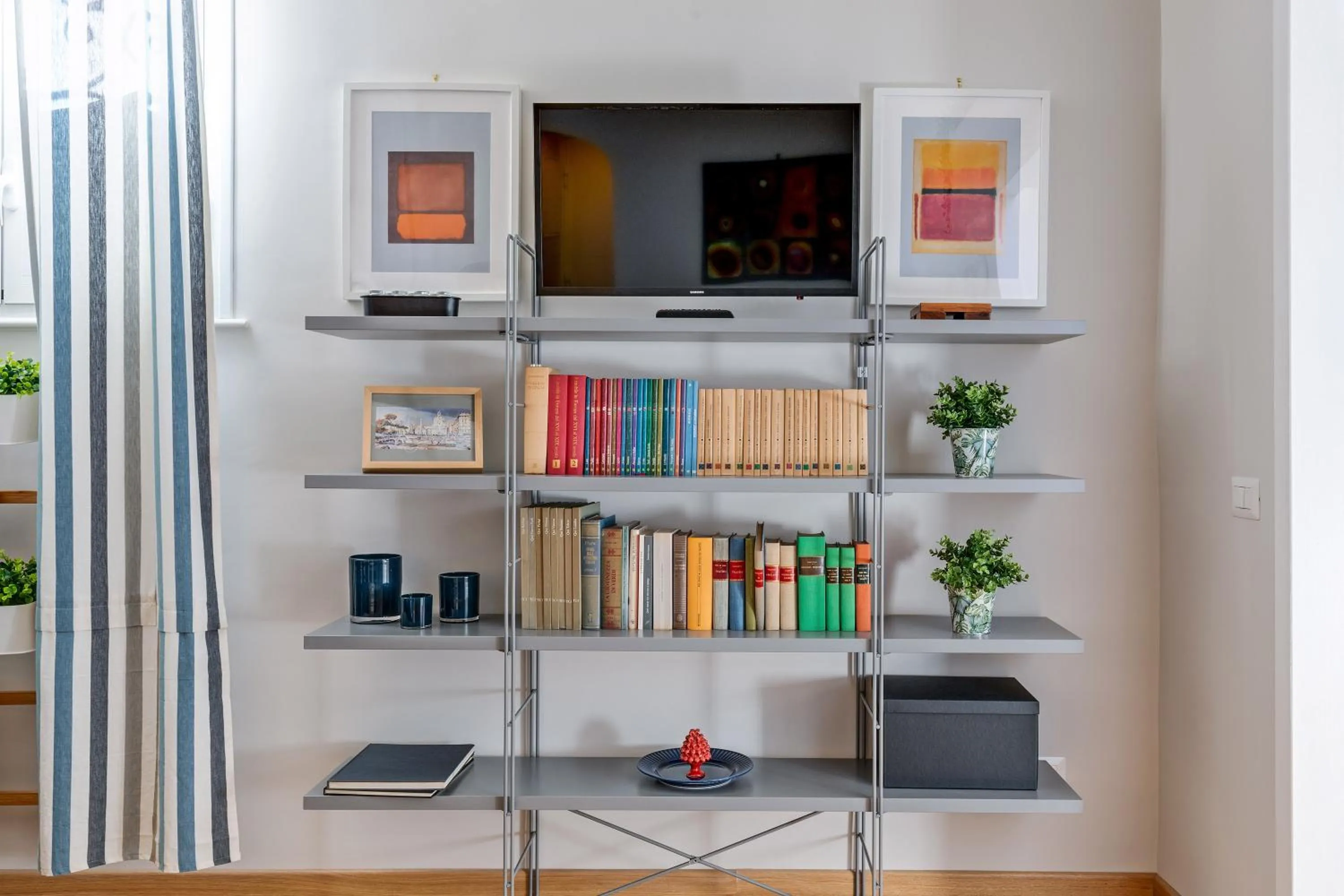 TV and multimedia in Rome as you feel - Grotta Pinta apartments