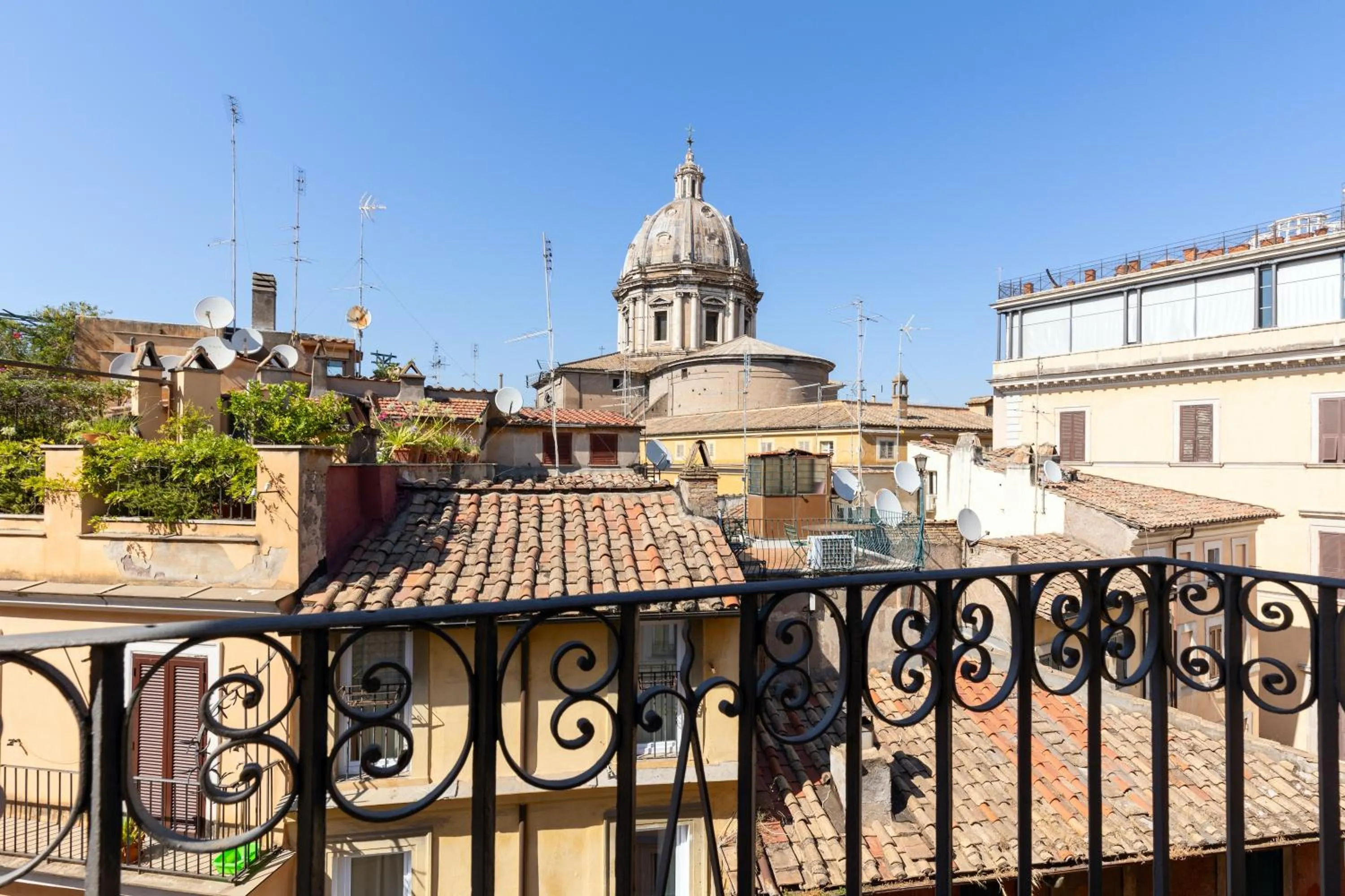 View (from property/room) in Rome as you feel - Grotta Pinta apartments