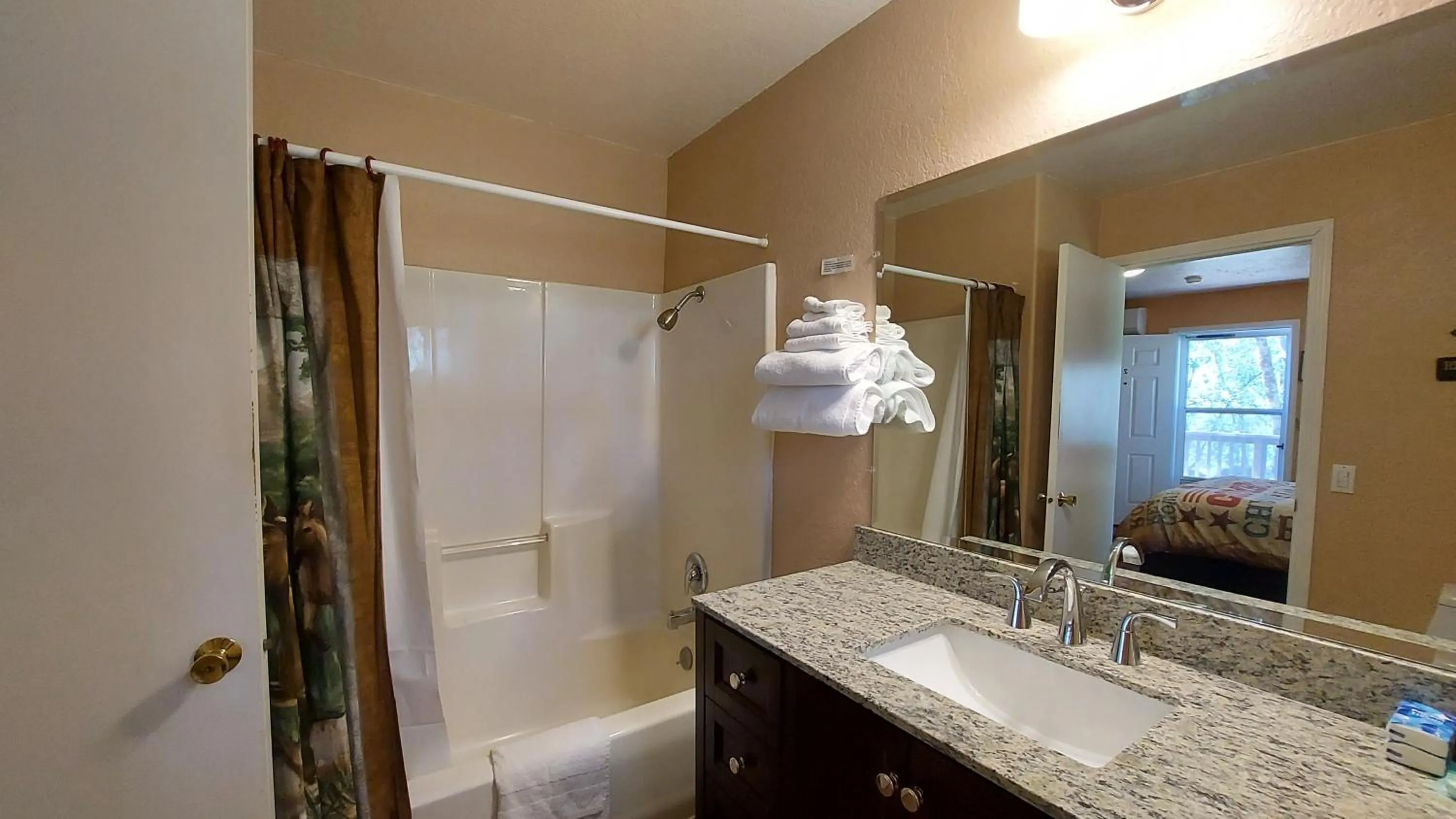 Shower in Little Valley Inn