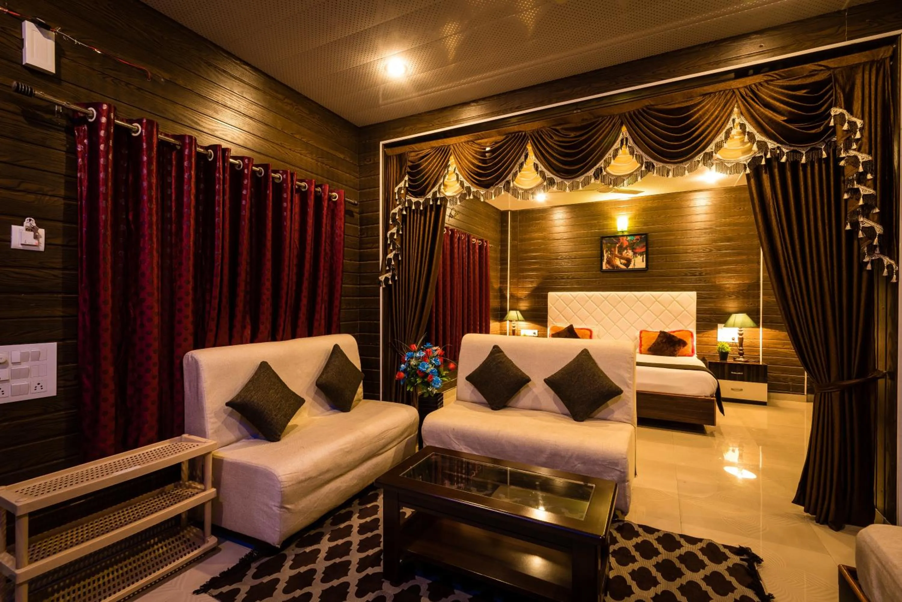 Decorative detail in Sai Atithi Resort