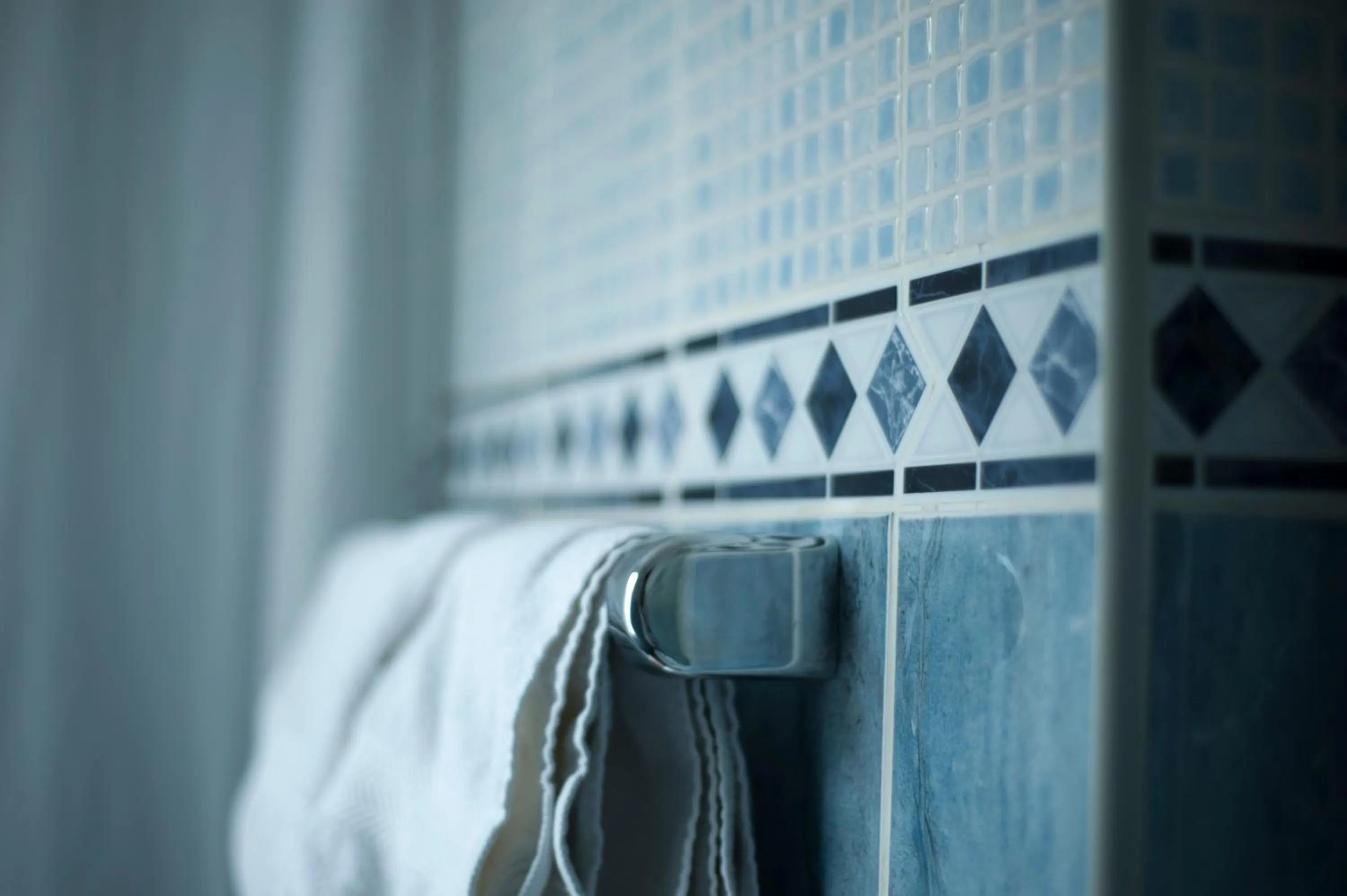 Decorative detail, Bed in Hotel du Globe 18