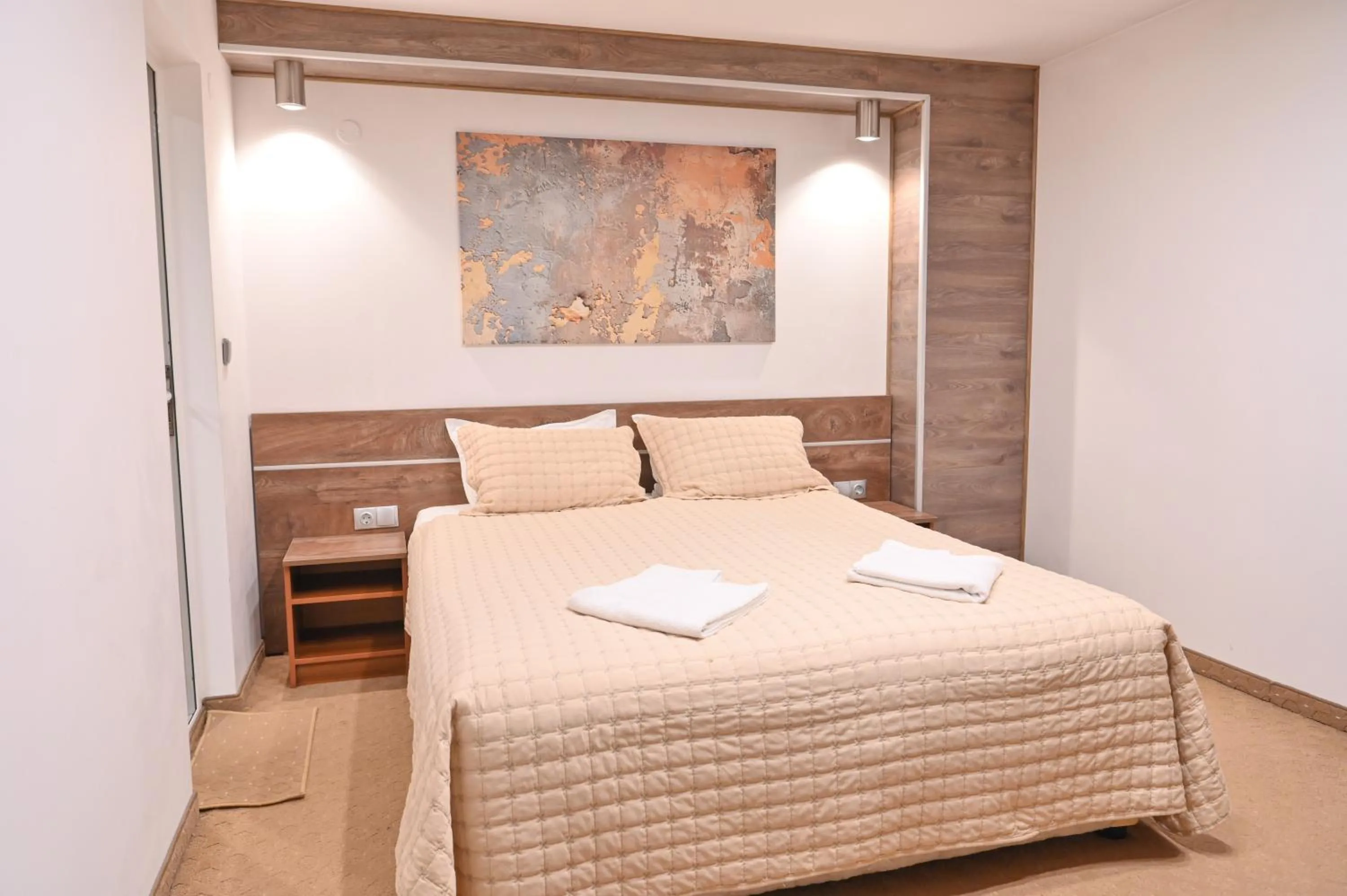 Bed in Hotel Rothmans-Breakfast - Free parking - Lobby