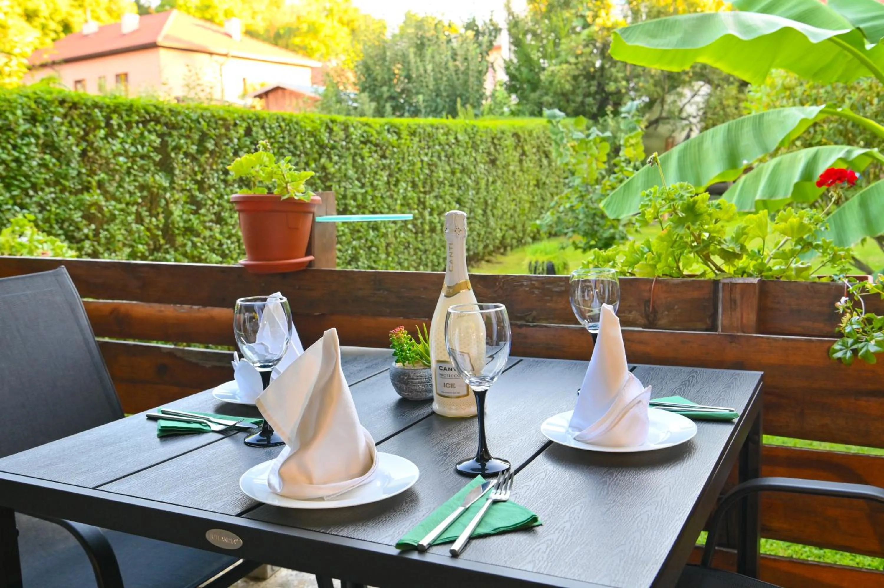 Hotel Rothmans-Breakfast - Free parking - Lobby