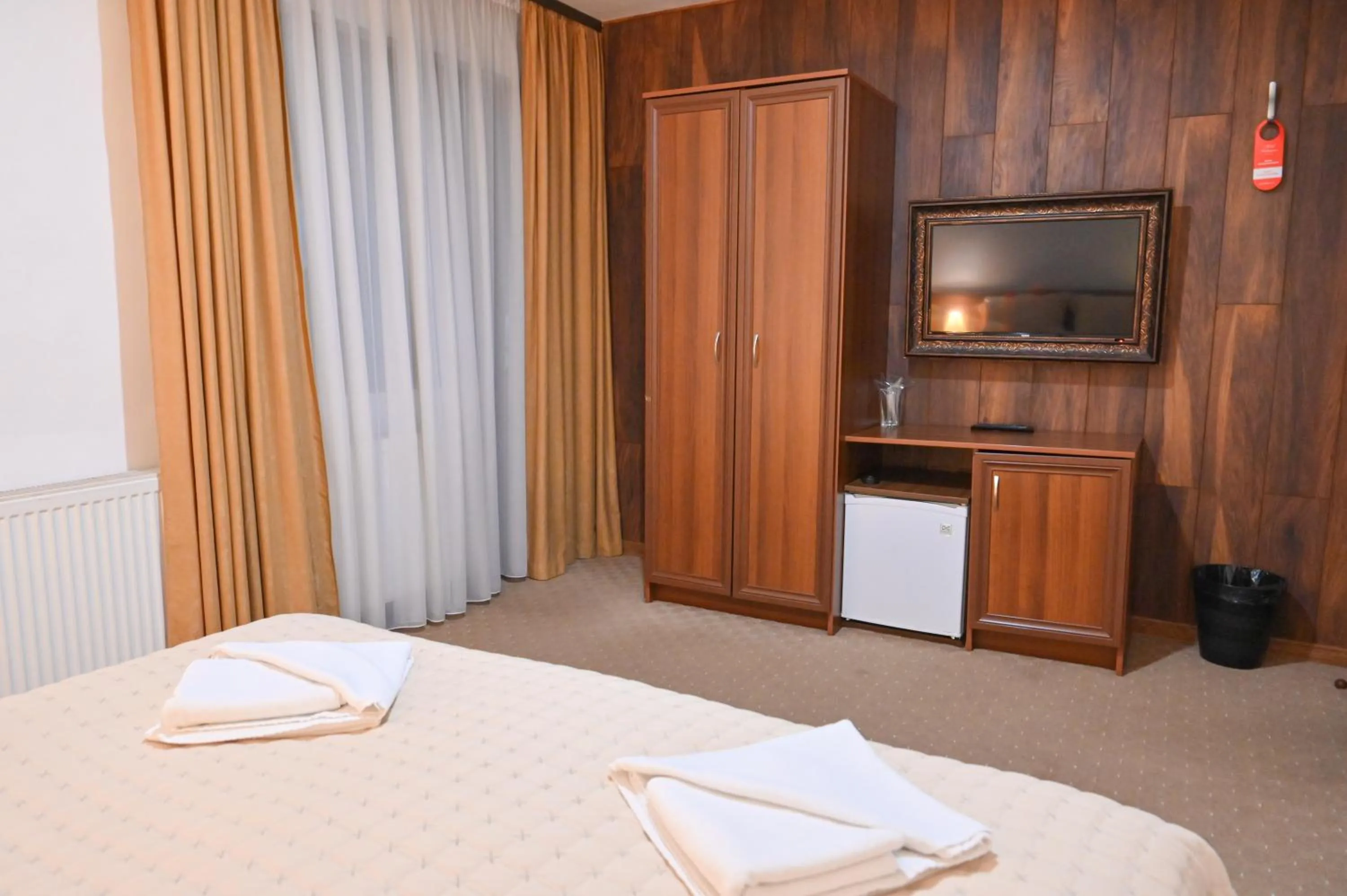 Bed in Hotel Rothmans-Breakfast - Free parking - Lobby